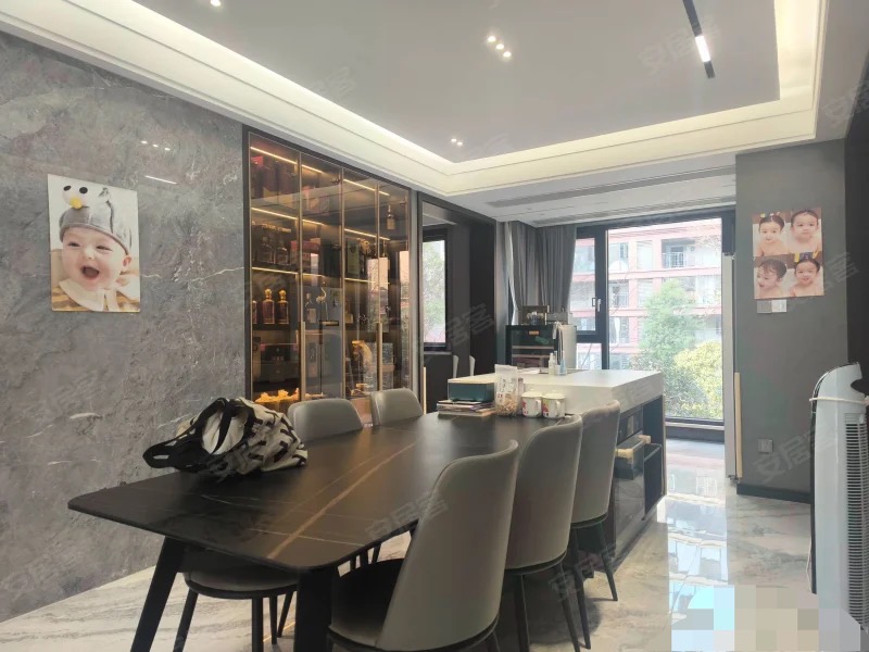 城南，领‬秀城，​电梯大平层，小洋房​，全‮豪屋‬装一‮品线‬牌拎‮入包‬住