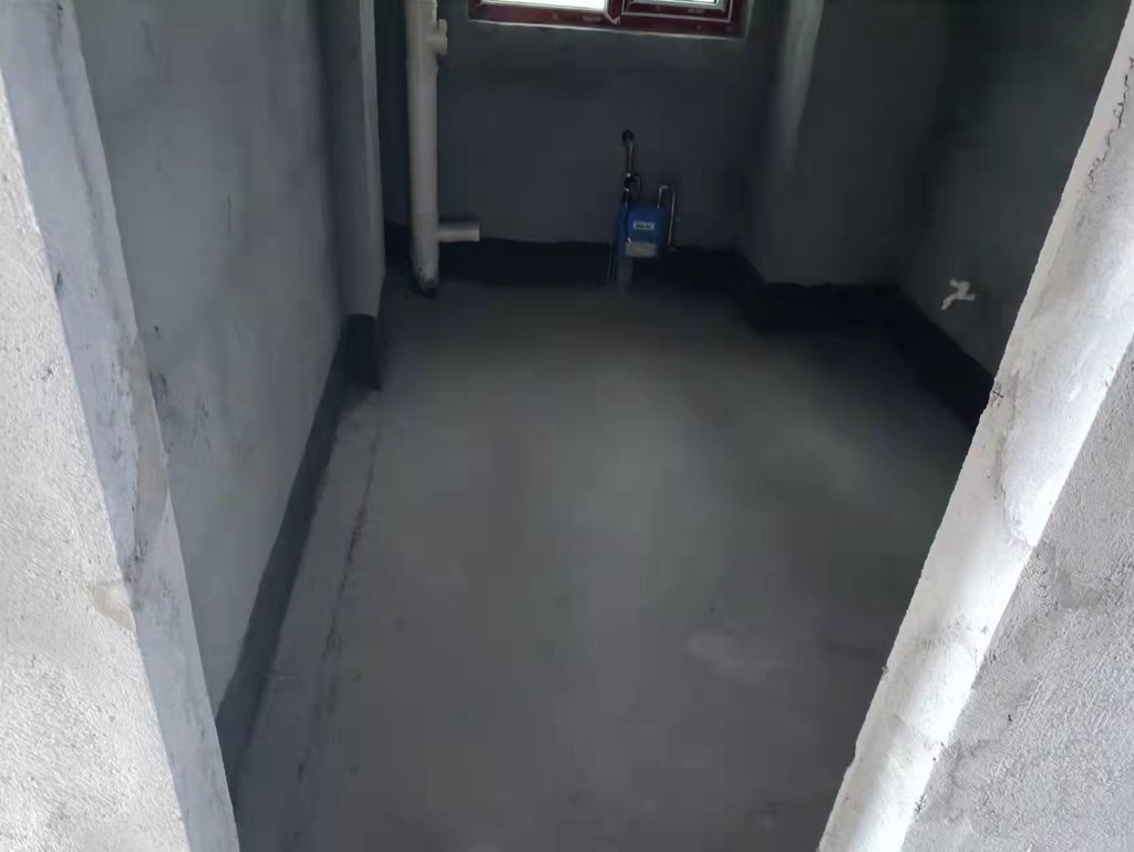 风和日丽.毛坯三房.下楼就是學笑.看房方便