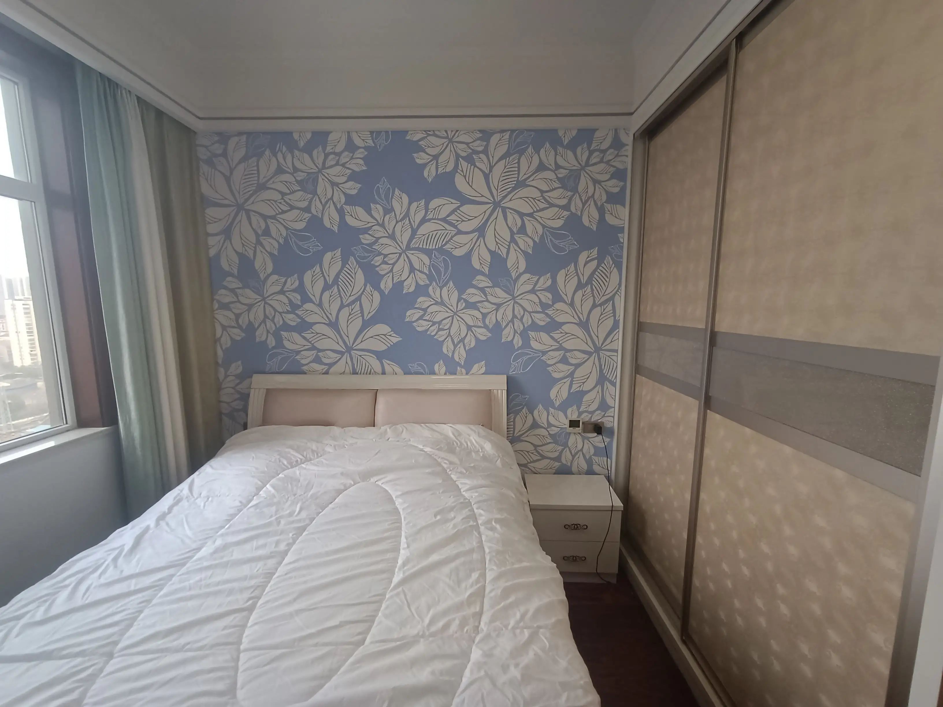 城南新三中旁，元泰精装大三房，中央空调，拎包入住