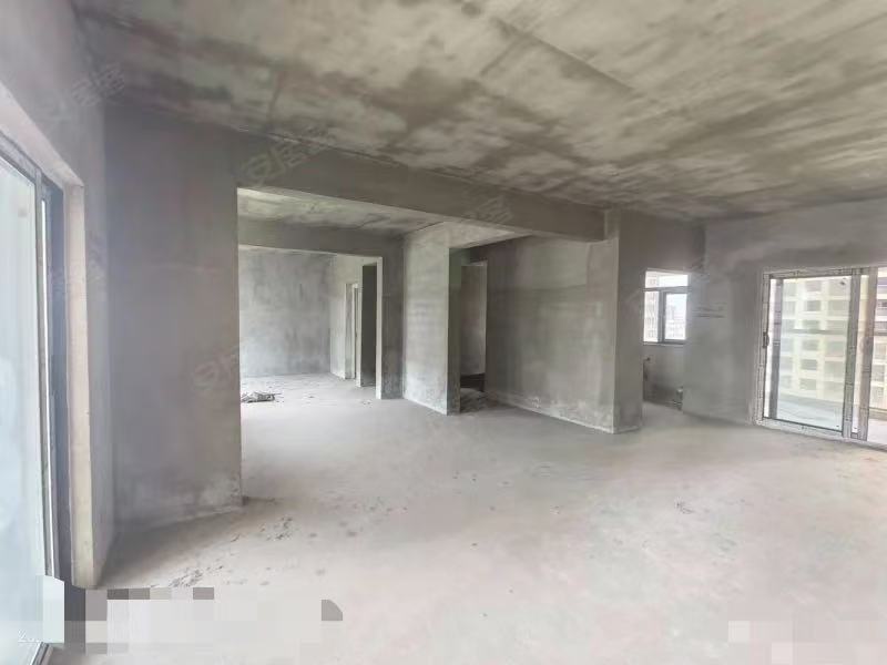 城东，世纪阳光城，单价2字头，电梯8楼，有证，​南北双阳台三房两卫