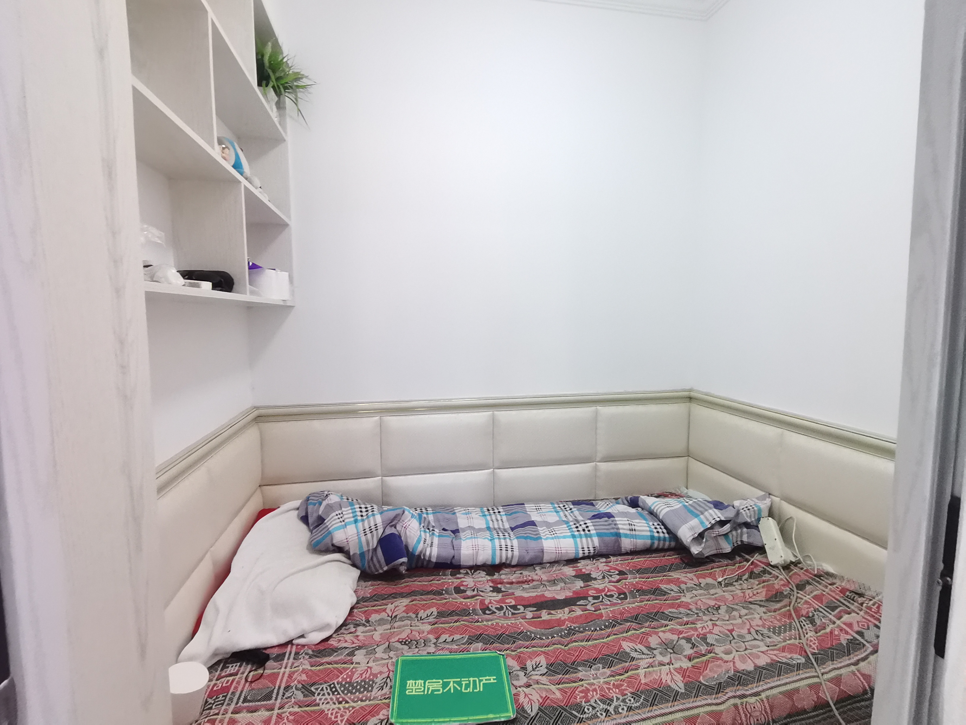 环球广场精装小三房户型方正房东诚意出售