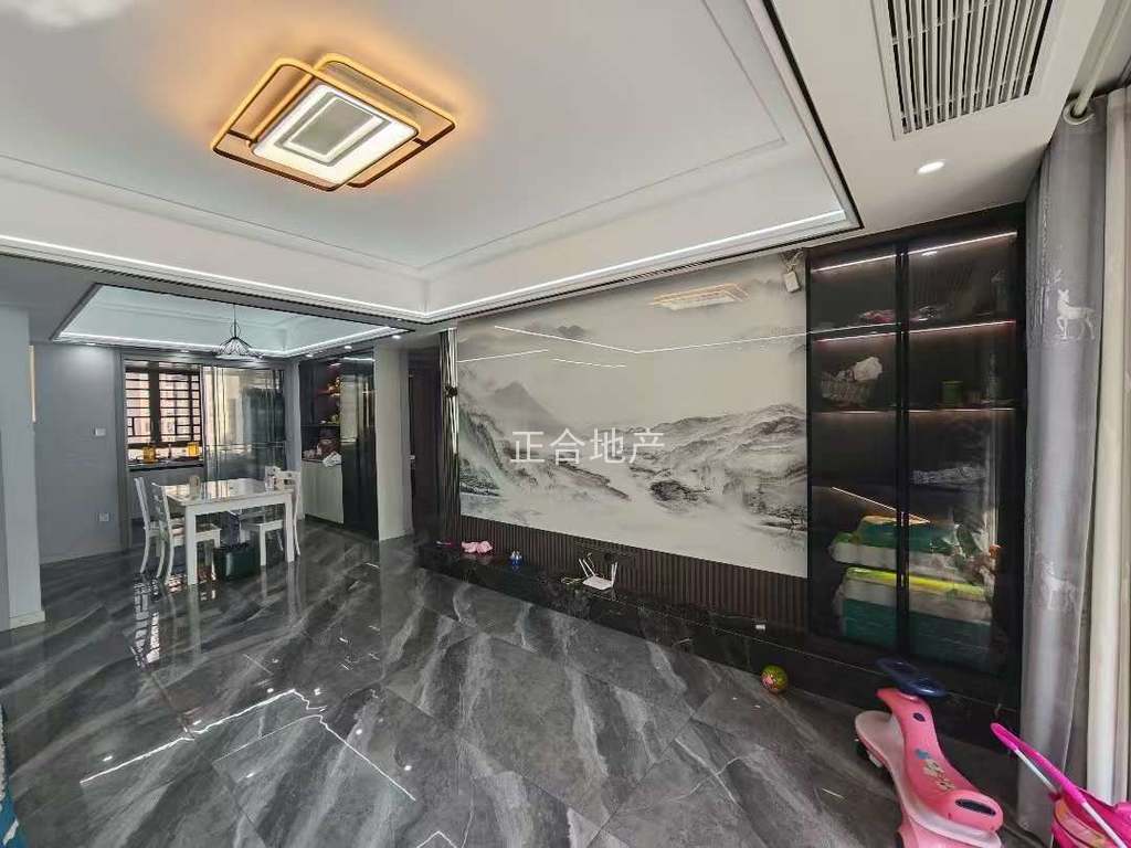 捡漏，新街，小高层，精装3房2卫，中间好楼层，9.9成新，拎包入住