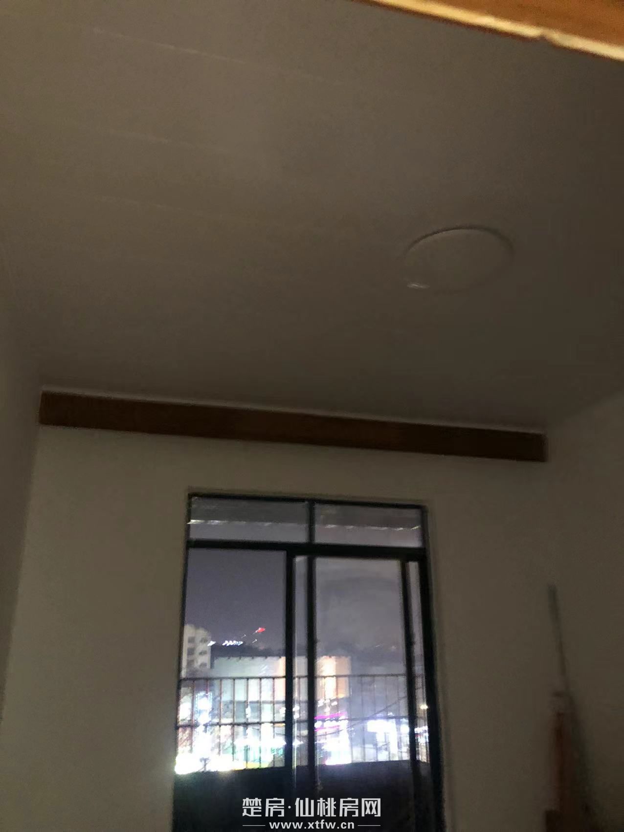 东桥花源酒店对面汉江酒店（斐岸酒店）边带家具电器好房出租