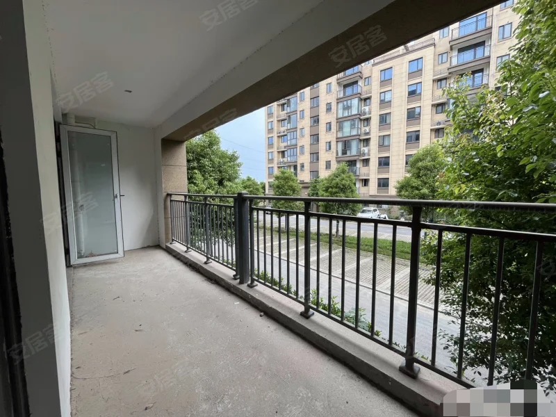 382，急售，城南，交投满庭春，电梯洋房，单价3500，诚心出售，双阳台