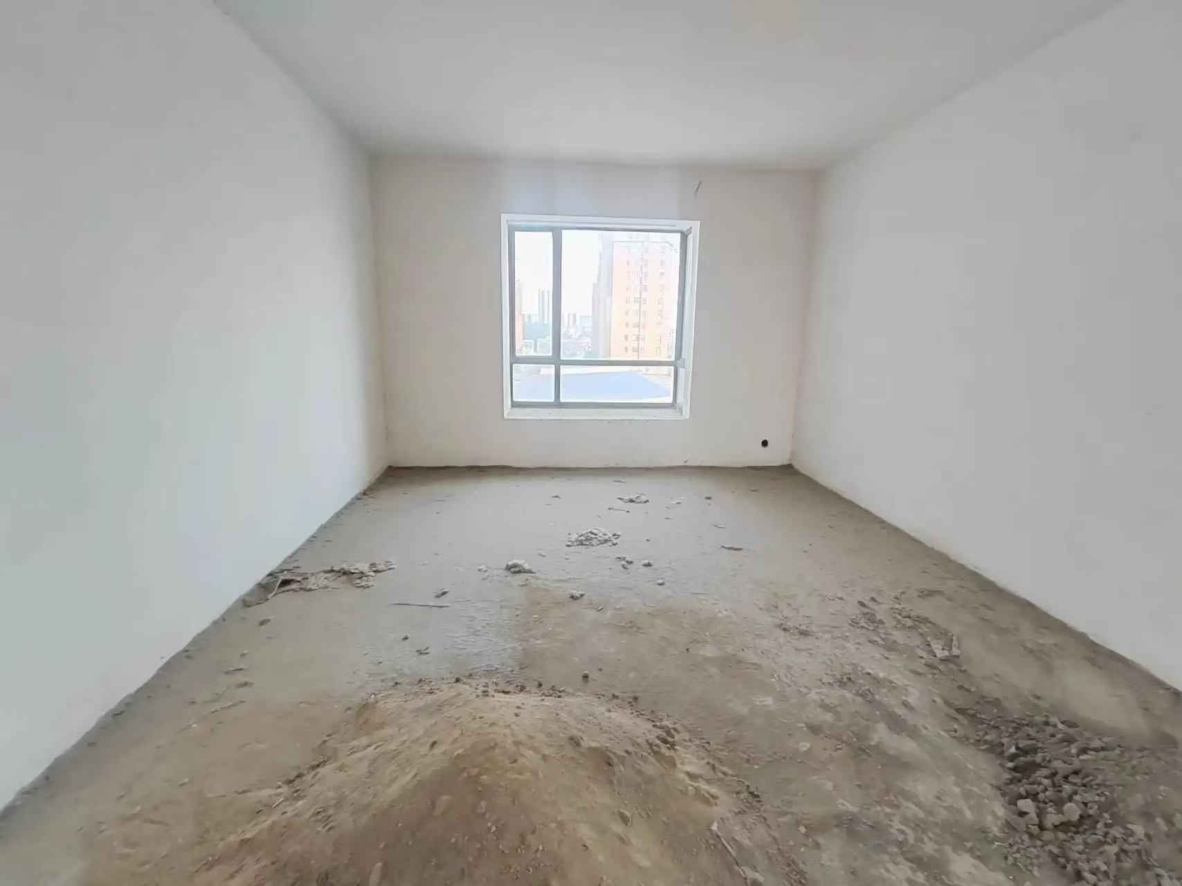 城南，新城华府，单价3200，电梯小高层，好楼层，证满二