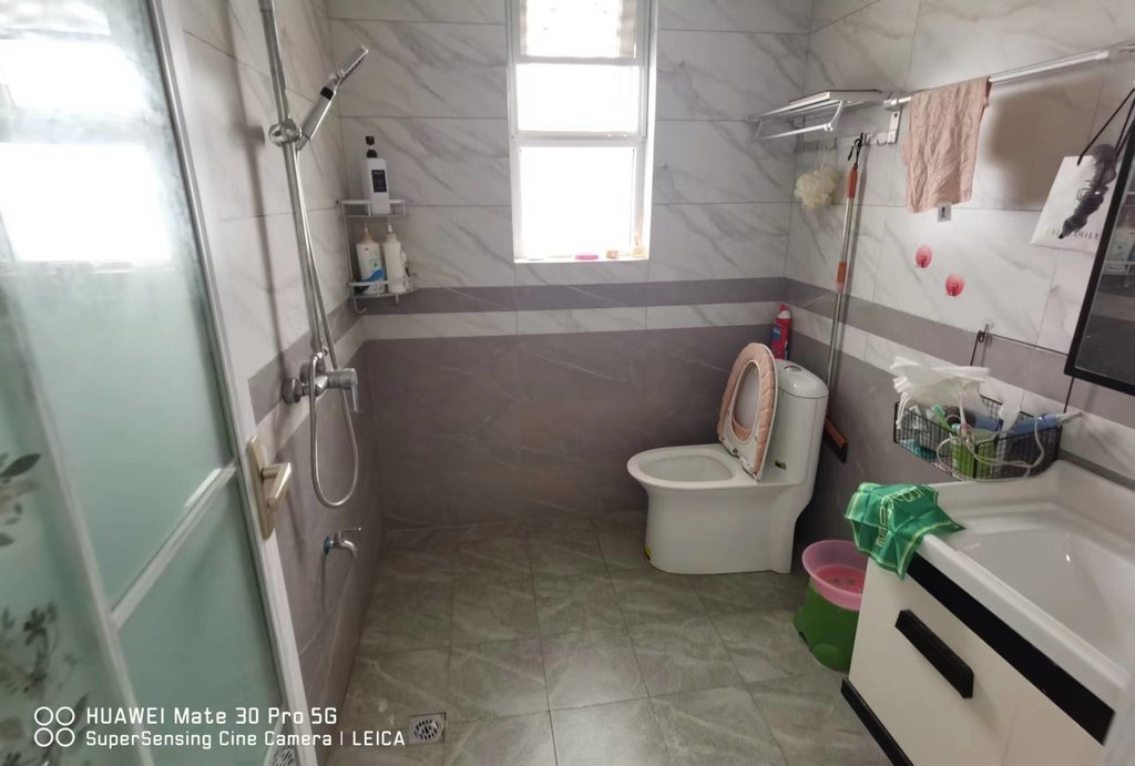 满庭春精装三房拎包入住南北通透型看房方便