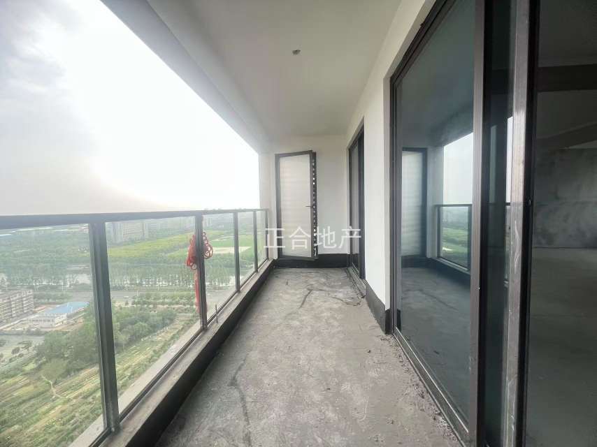 吾悦华府，120平边户，送车位