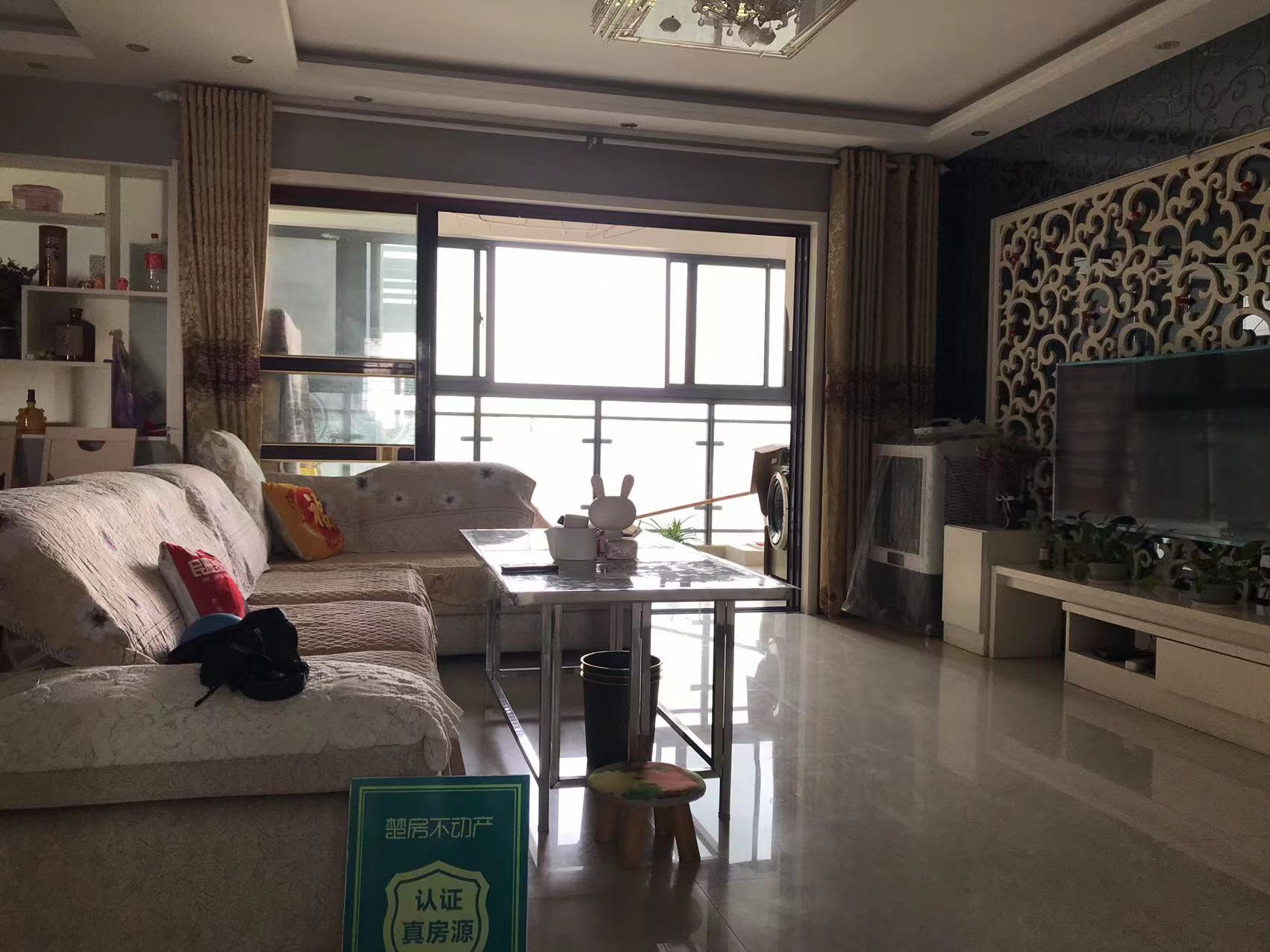 福星城精装四房中间楼层户型方正房东诚意出售