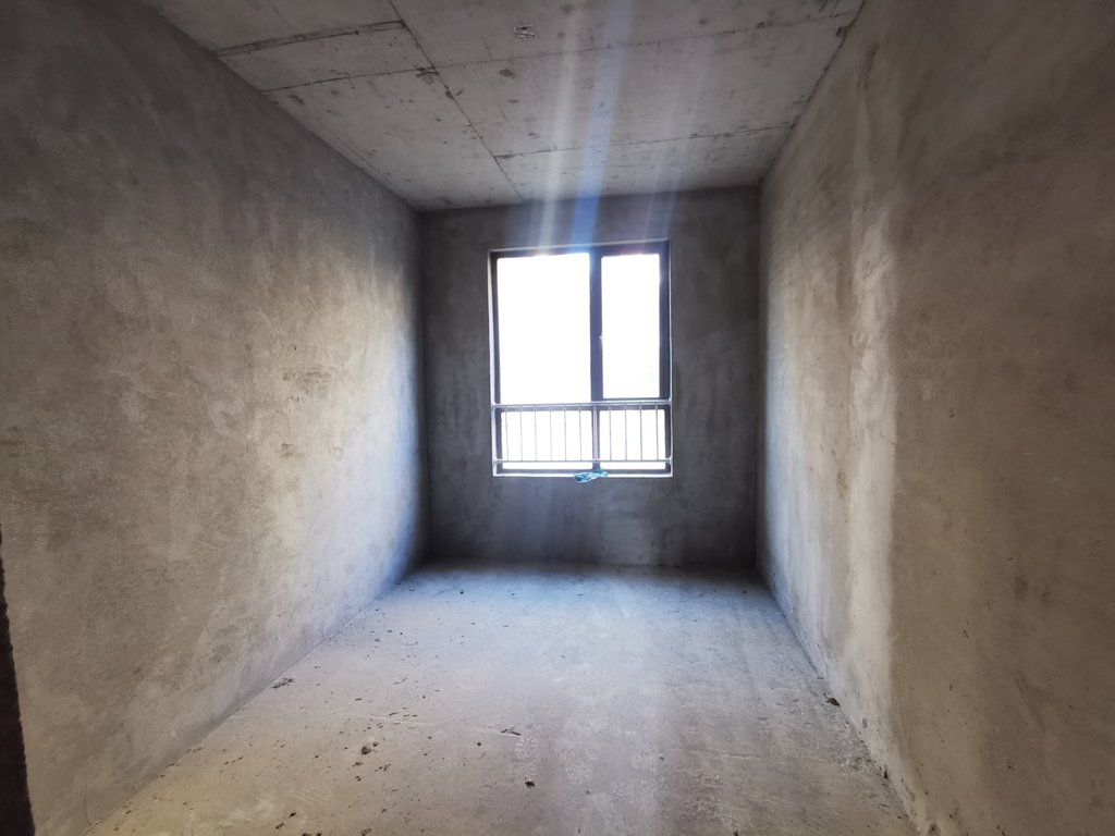 绿地香格里拉复式楼带车库赠送大院子南北通透