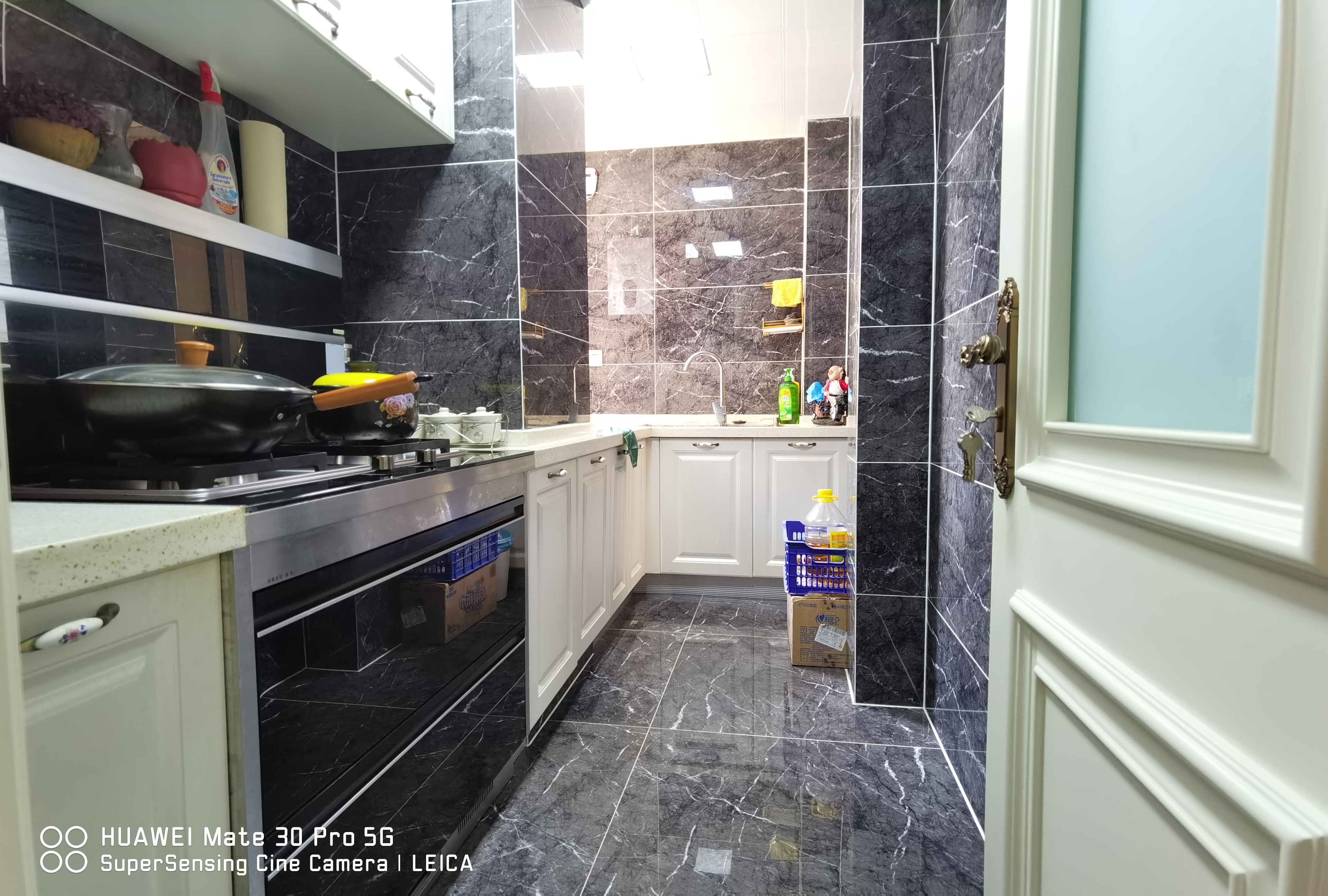 汉江广场精装两房看房电联中间楼层全屋品牌家具家电品质生活还有车位出售