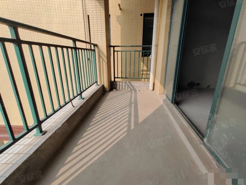 捡漏，降价了，新城壹号4期，东边户，中高楼层，采光好，老证