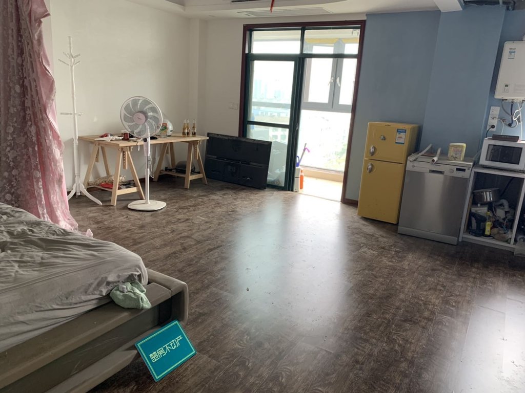 丽水名城   电梯小户型  东区车站旁边   遥看仙下河   单身自住