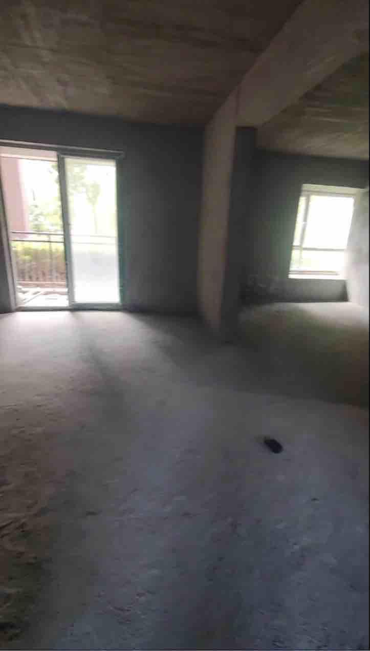 降价了，速度捡漏，单价3800，全人车分流，无遮挡，业主亏本急售