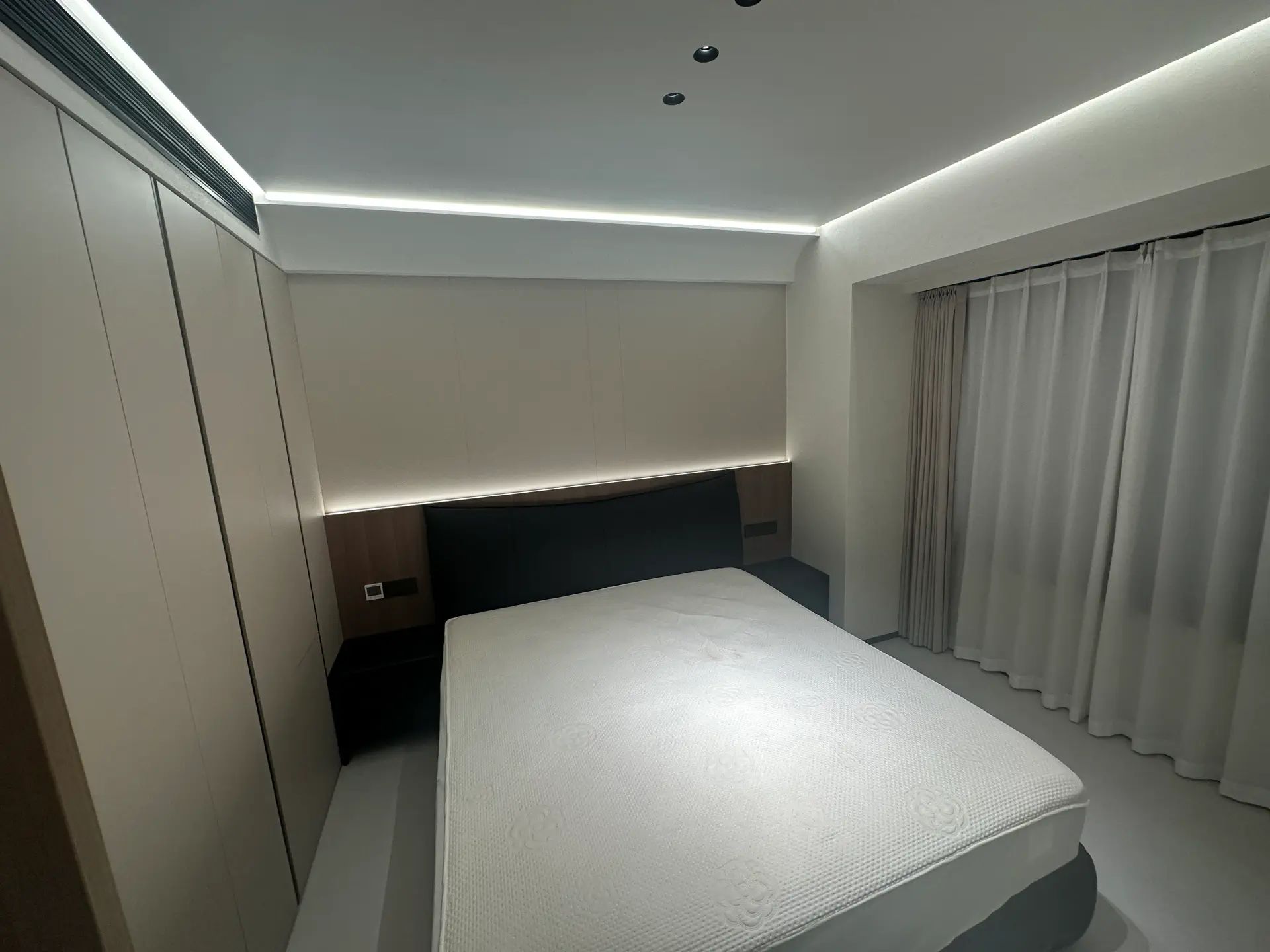 城南，蓝天花园，洋房一梯一户小高层，精装三房，16楼，全屋品牌定制