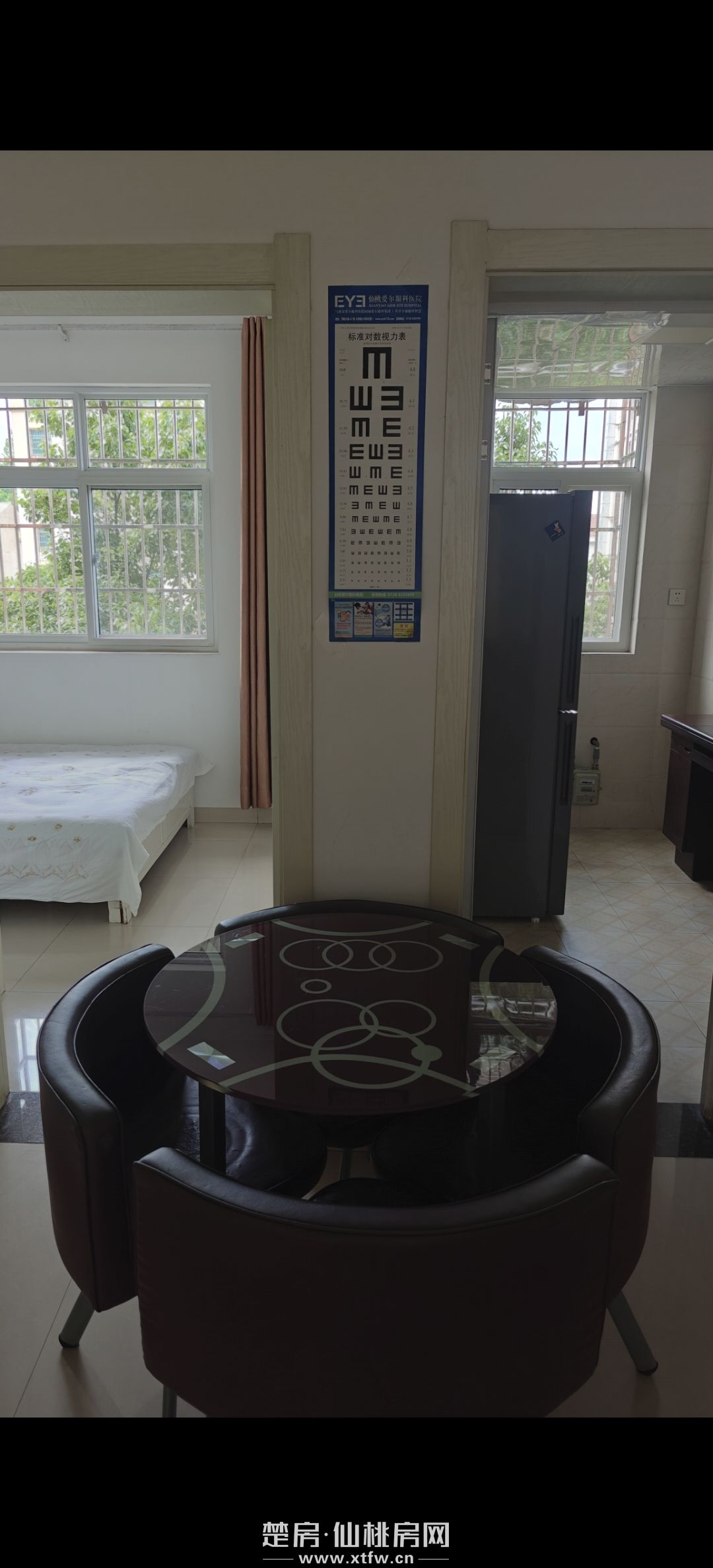 公路小区两室一厅电梯房诚心卖南北通透采光好有免费停车位和车库欢迎看房!