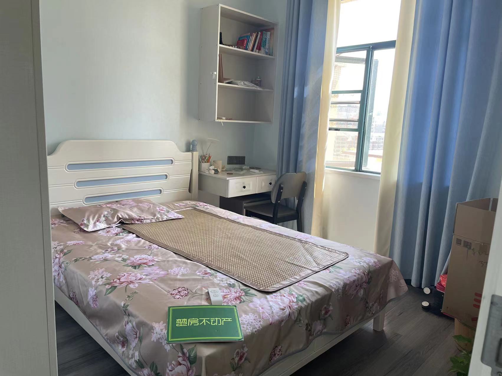 新城一号一期，送车位，晓學门口，全新装修，拎包入住，证满二，采光好，视野好，小区环境好