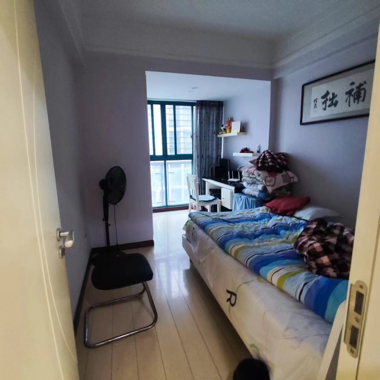 浅水湾.精装三房.证件满二.看房方便