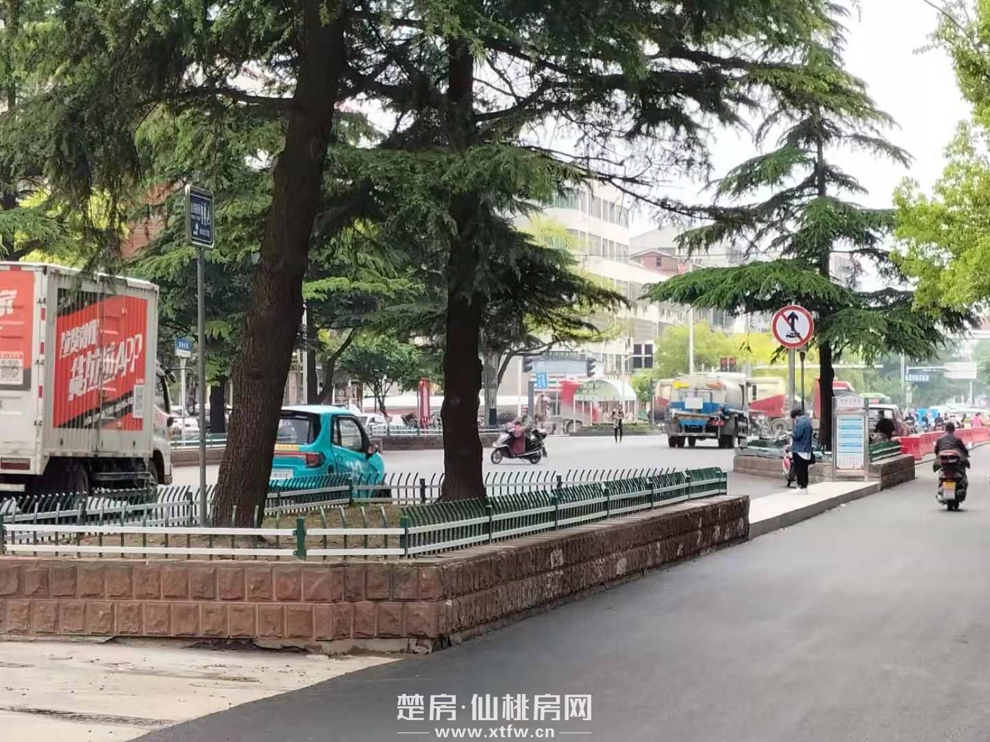 城区好地段临街商铺出租(纽芬兰大酒店隔壁）