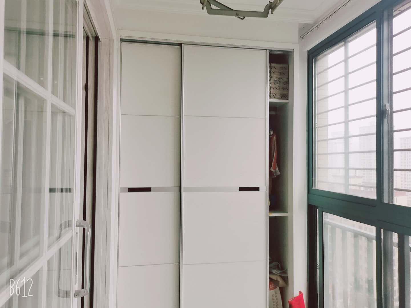 降价啦新城壹号四期湖景房四室两厅两卫双阳台拎包入住房东人好诚心出售