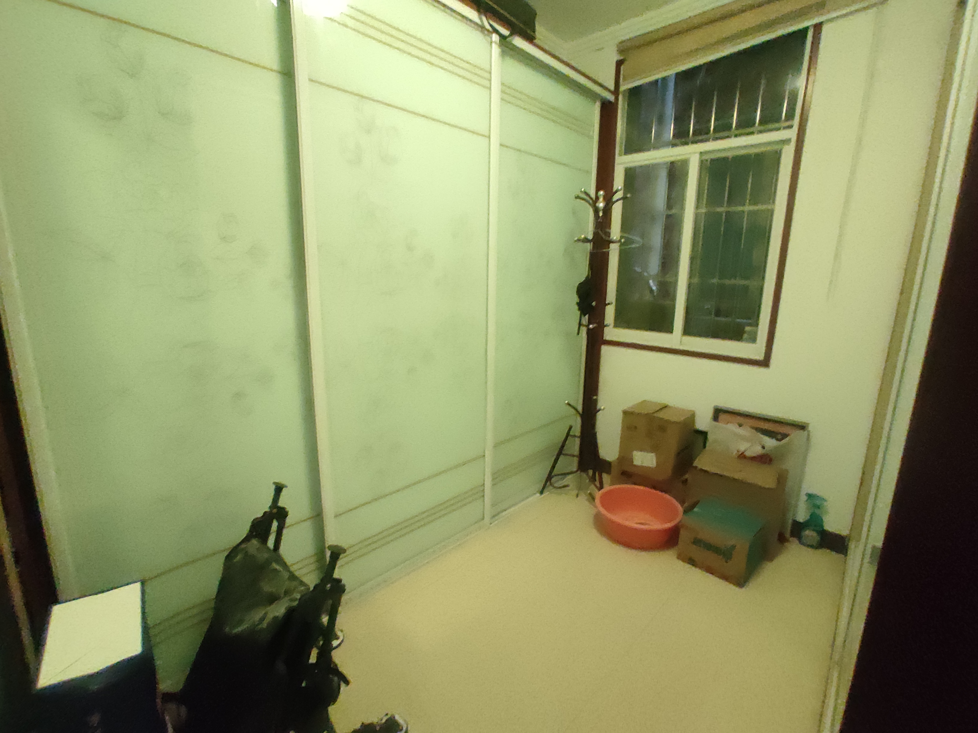 仙源學笑旁精装两干四层私房10个房间有出场诚意出售