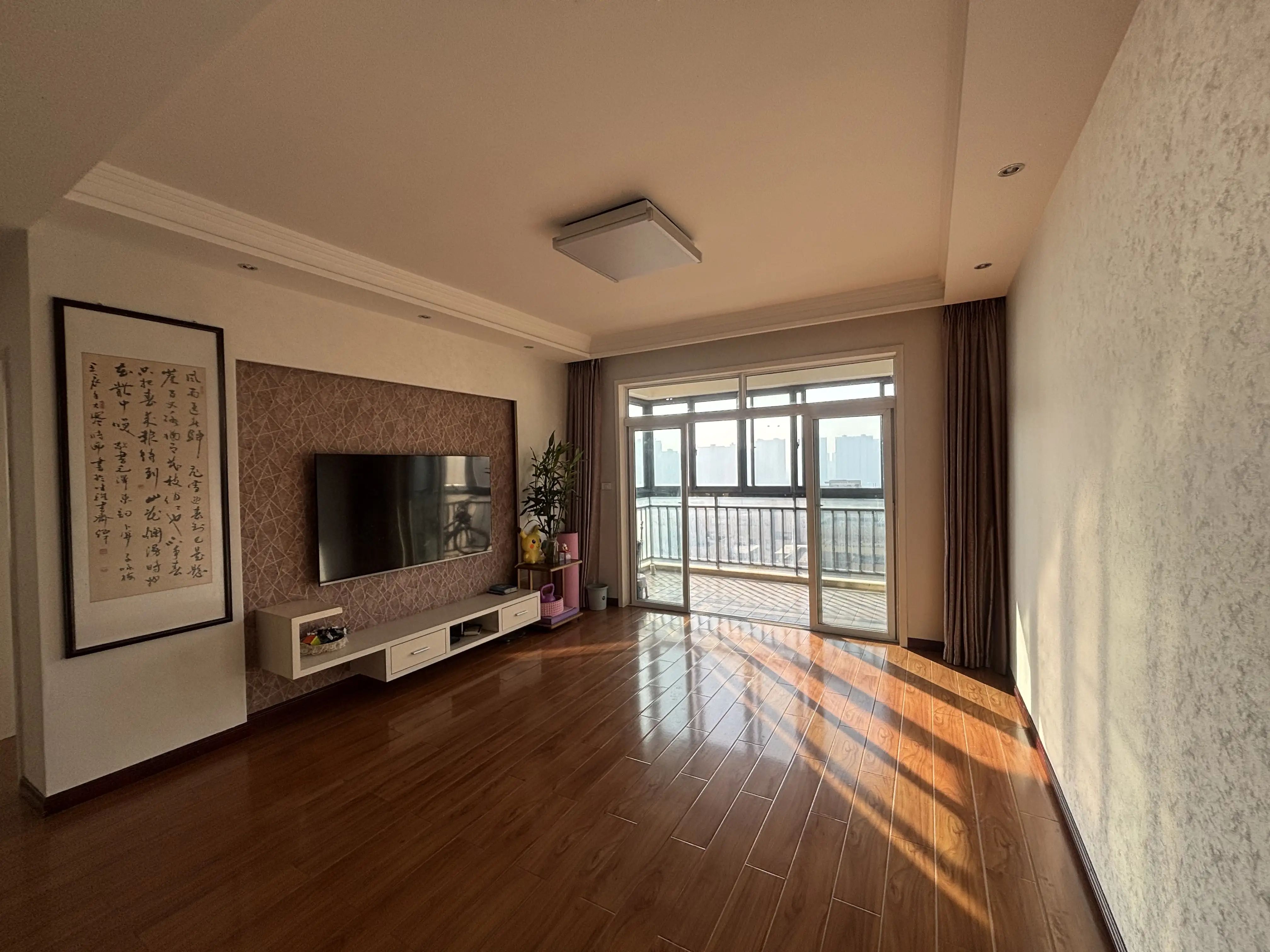 城西，三丰鼎城，精装大两房，电梯小高层，好楼层15楼，证满二