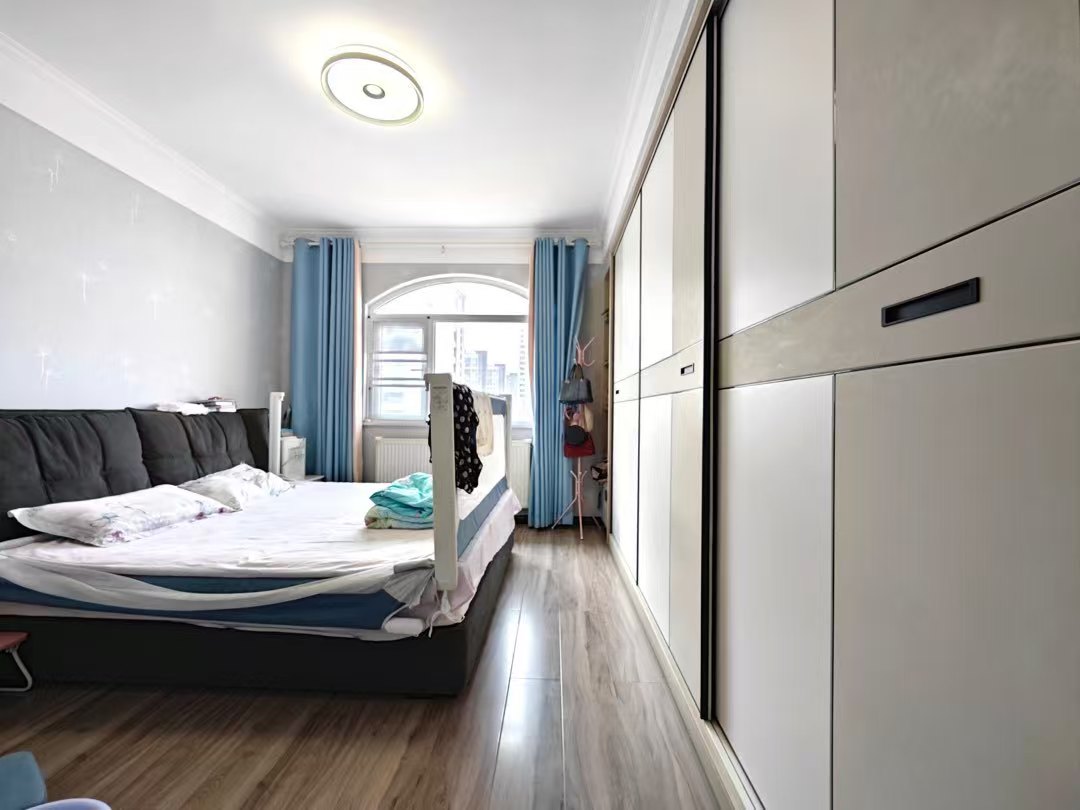 锦绣瑞园，精装三房，电梯小高层，1梯2户，证满二