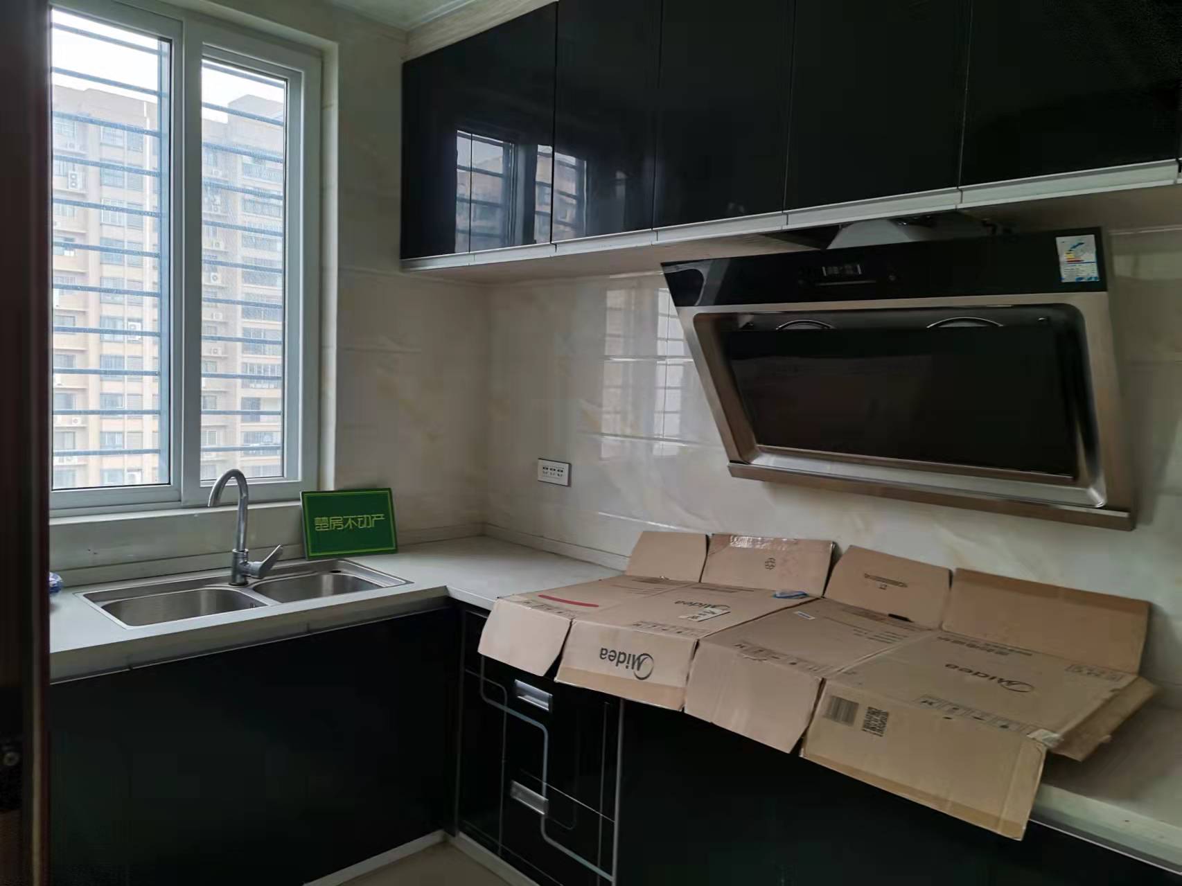 仙桃一中对面翰林公馆精装大五房家电家私全送中高层视野采光好满二