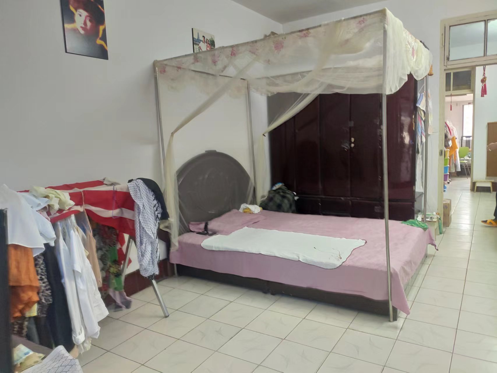 刘潭公园旁 毛毯厂宿舍二楼 拎包入住两房 满二