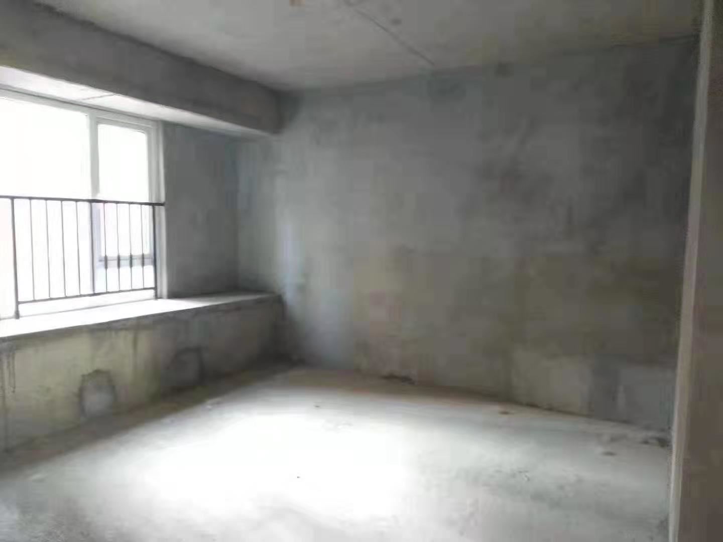 当代满庭春MOMA45万2室2厅86平单价低看房有钥匙