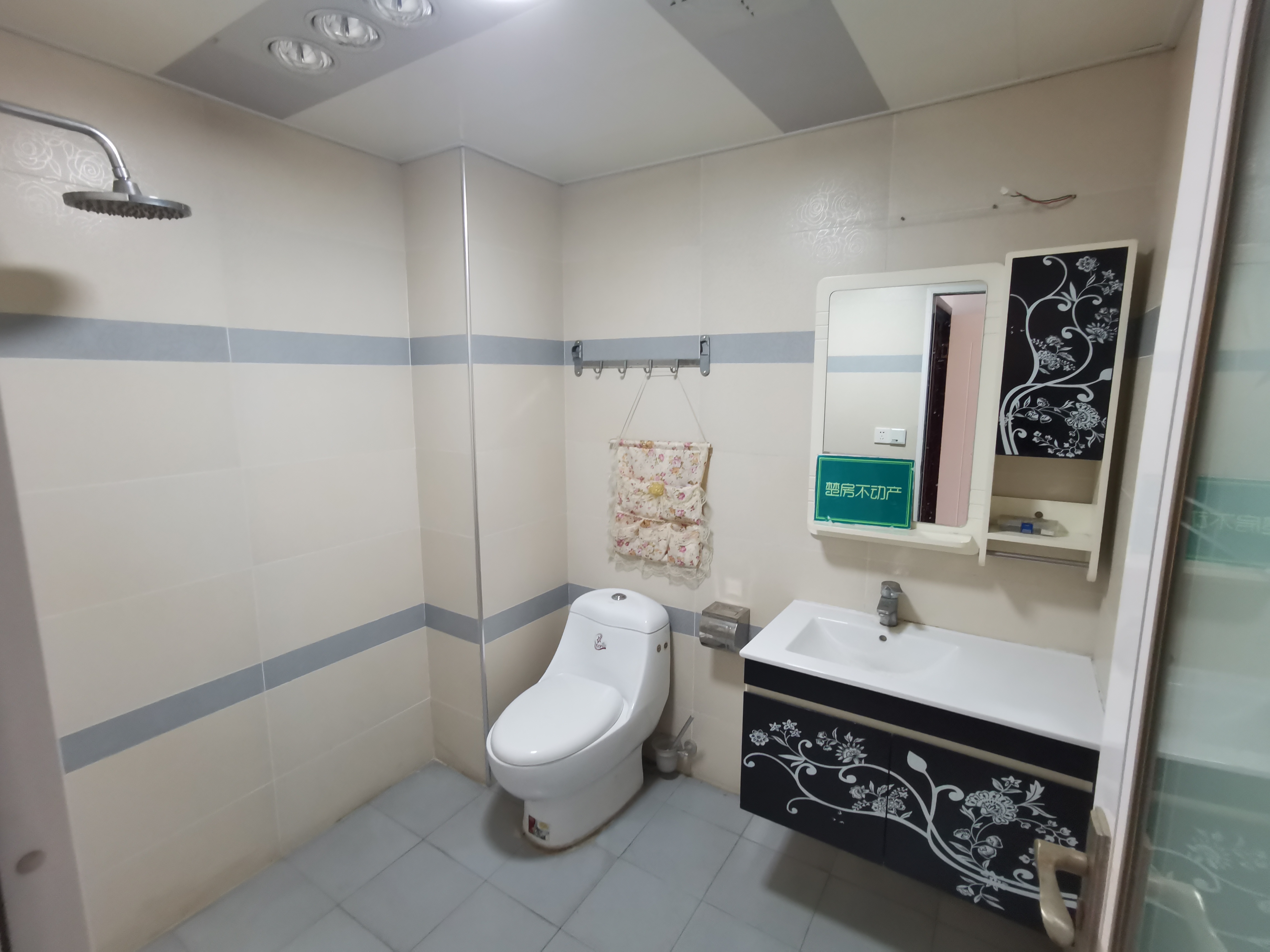 绿洲花苑精装大三房户型方正房东诚意出售