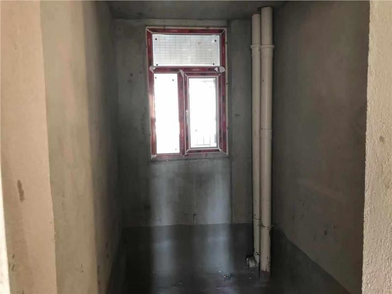 急售沔阳公馆毛坯小三房户型及佳可接受按揭