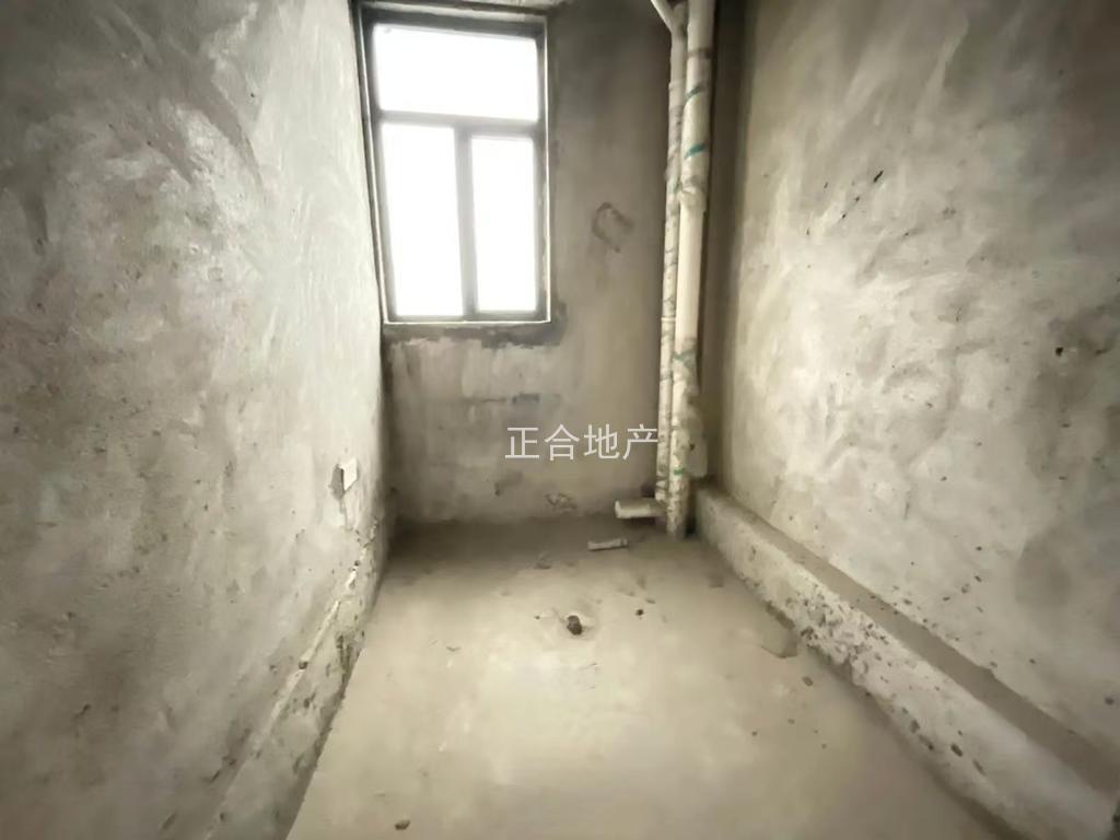 394，捡漏，城南，新城壹号，单价3800，电梯好楼层7楼，证满二