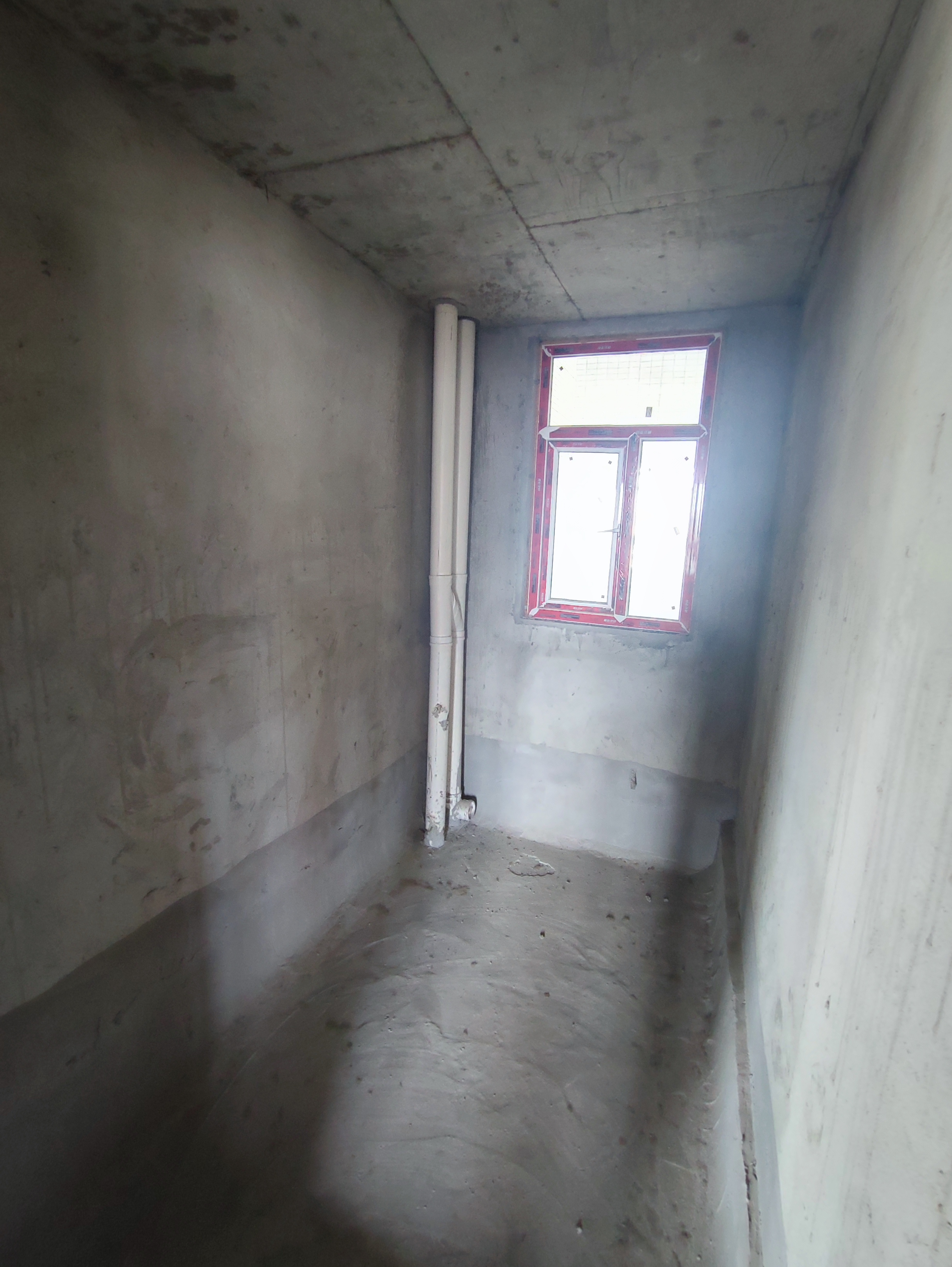 沔阳公馆毛坯三房三开间朝南户型方正采光好