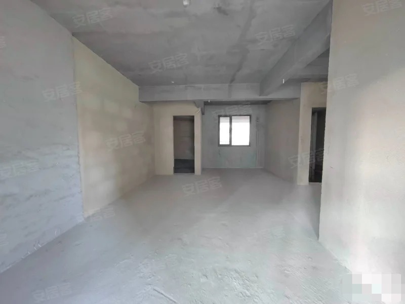 捡漏，荣怀D区，单价5055，三开间朝南，证满二，电梯中层，比补贴还香