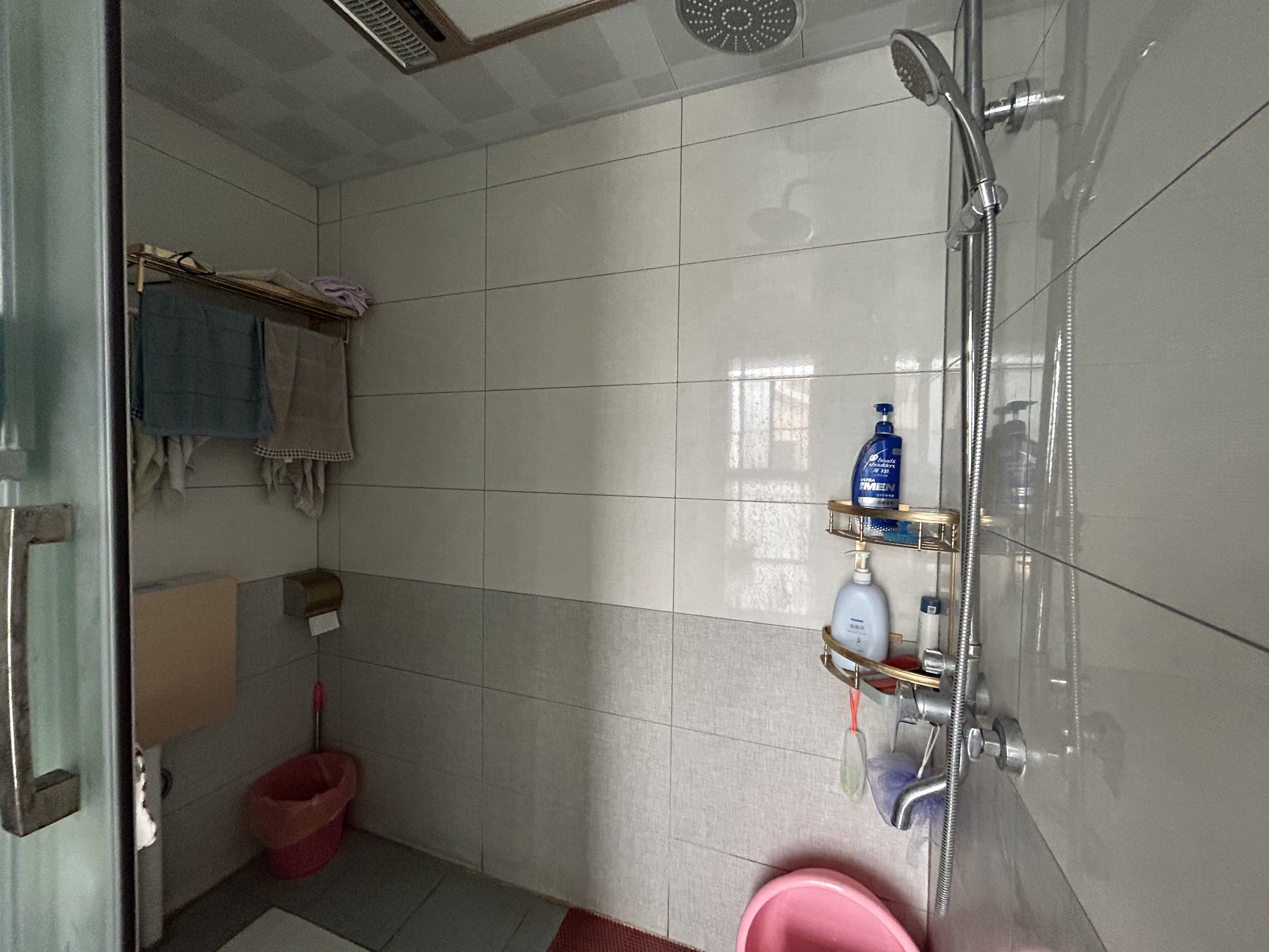 路安花苑.精装复式五房.房子成色新.看房方便