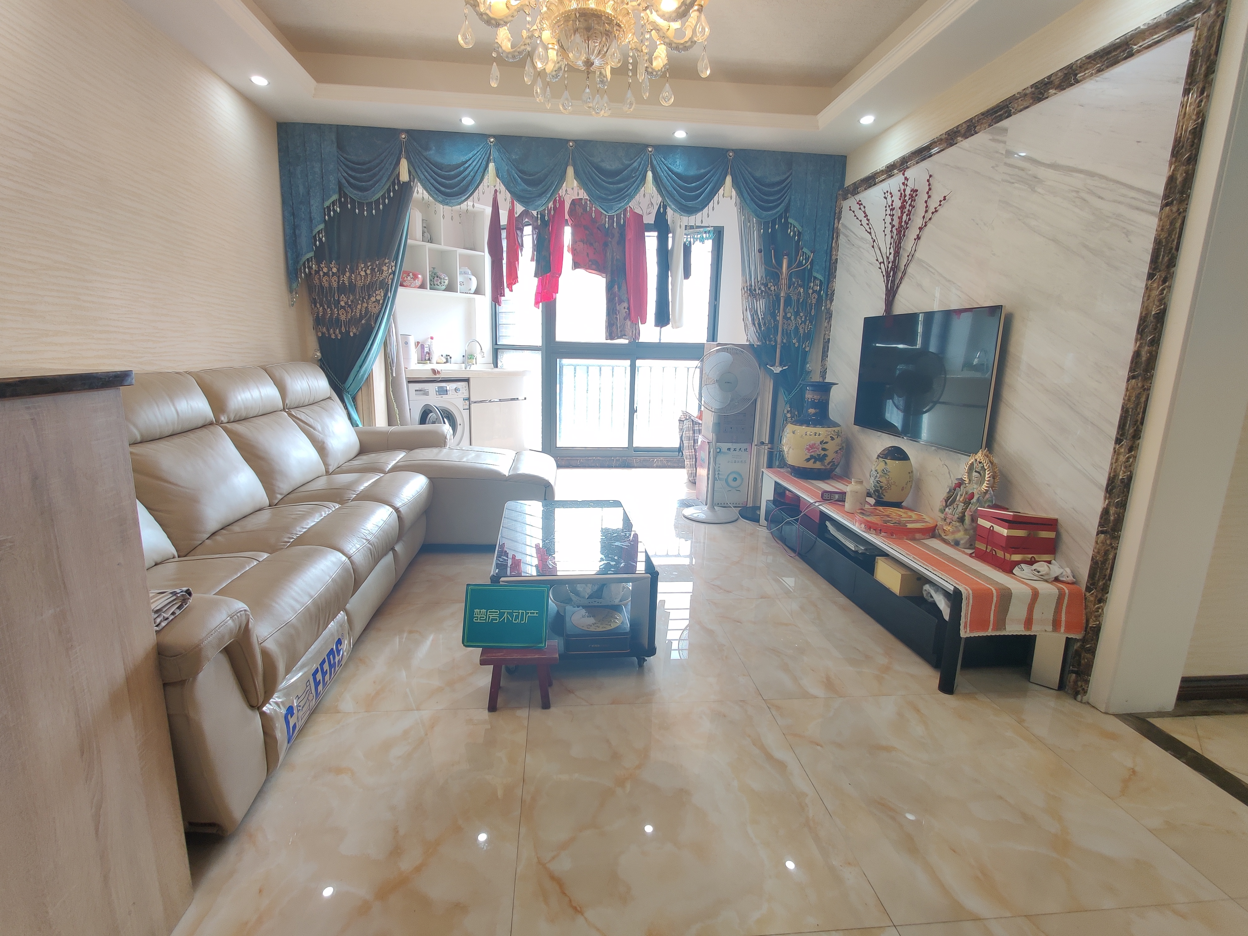 和合国际 全屋中央空调  全新装修  三房两卫  家私全送  带车位 小区人车分流