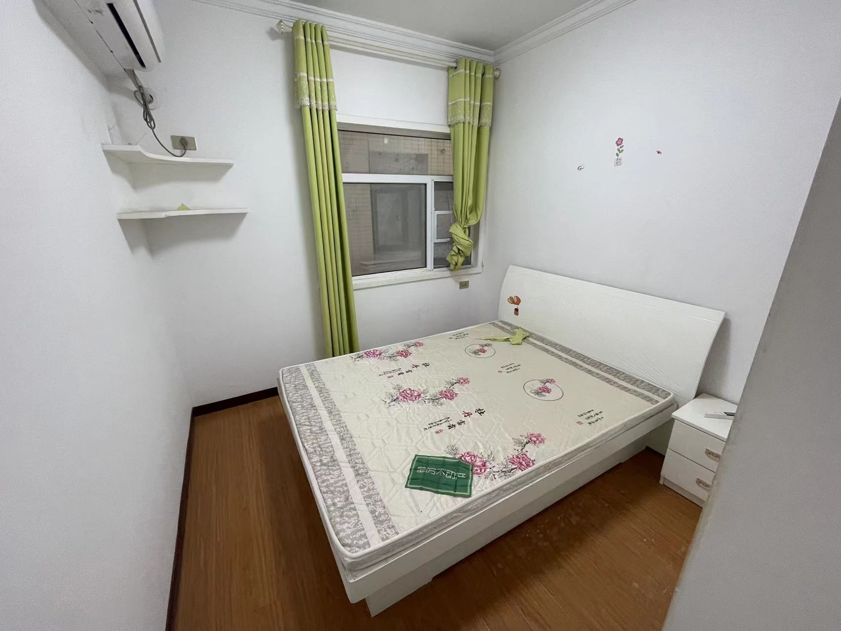 润泽天下三房中间楼层方便看房采光好带装修