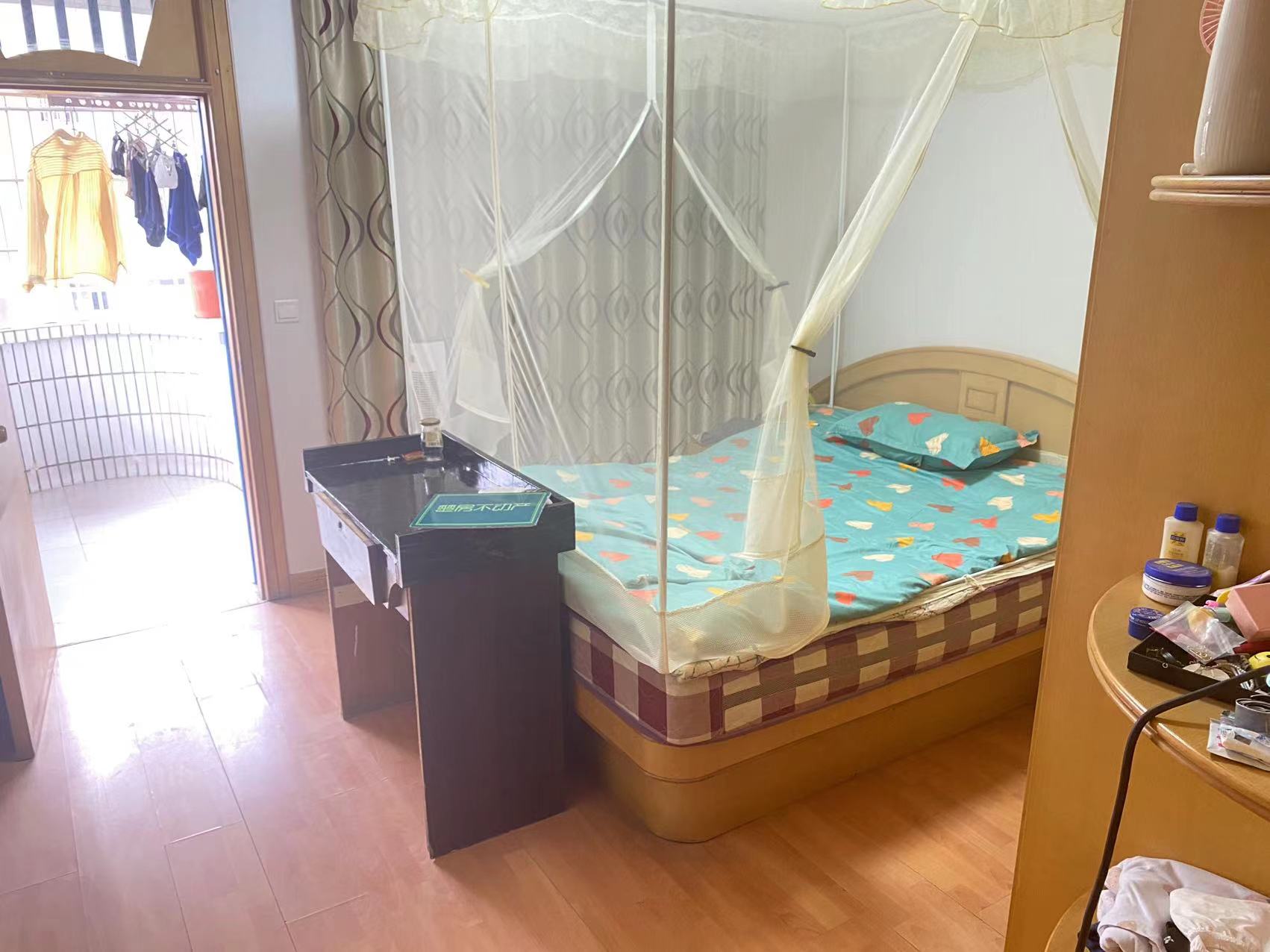 复州花园精装三房周边配套设施齐全出行方便业主诚心出售