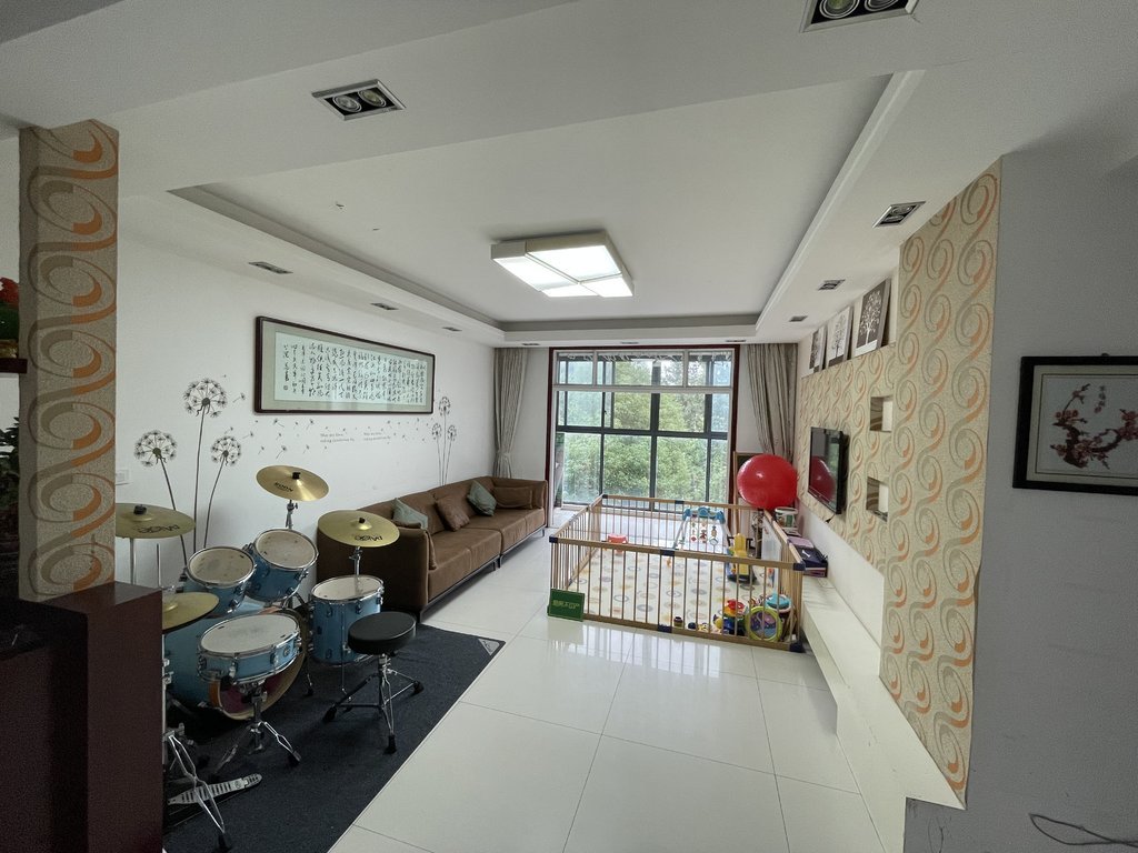 华泰家园步梯好楼层沃尔玛旁商业发达户型通透税费少