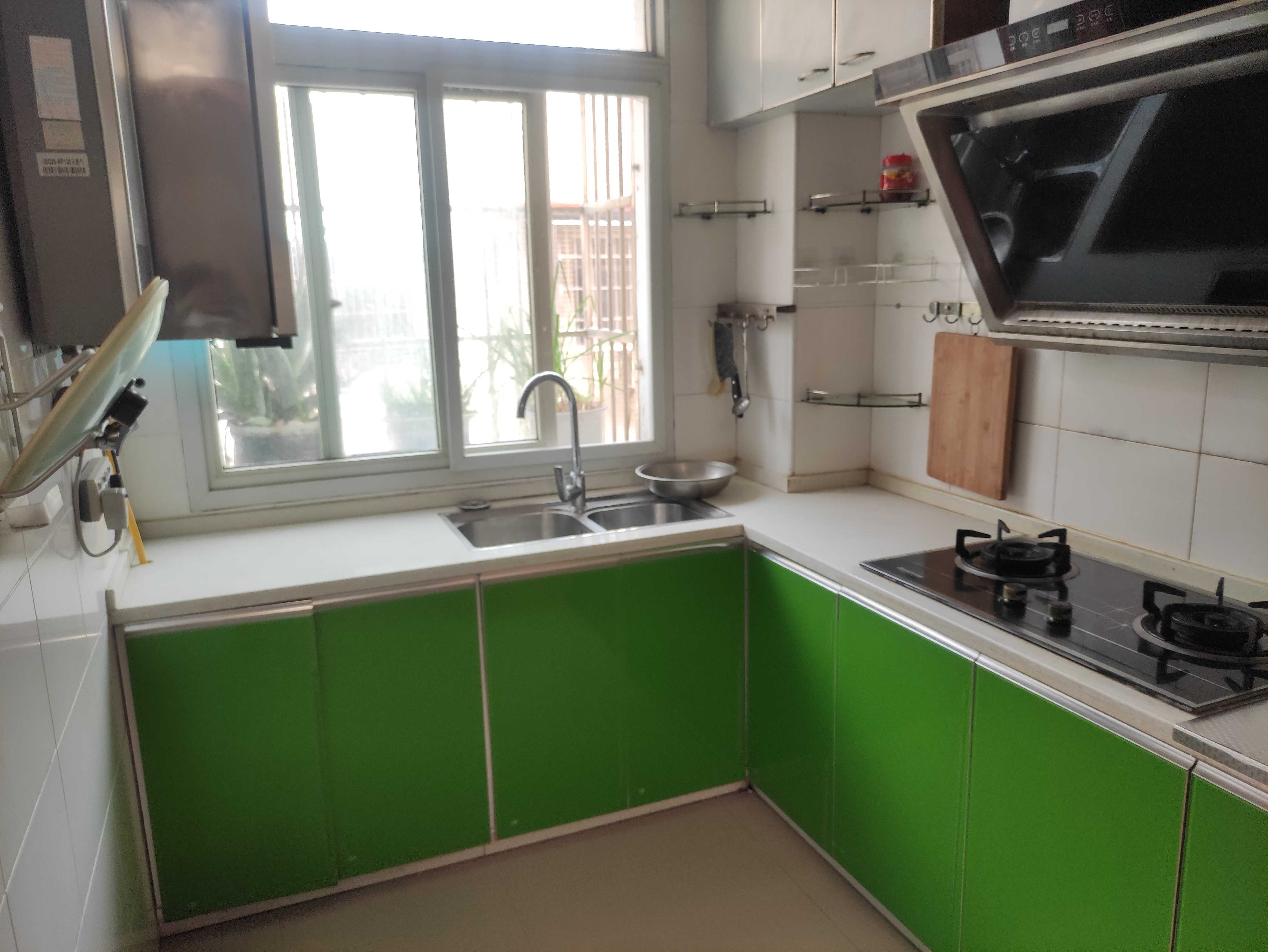 恒雅名苑精装大两房.证件满二.看房约