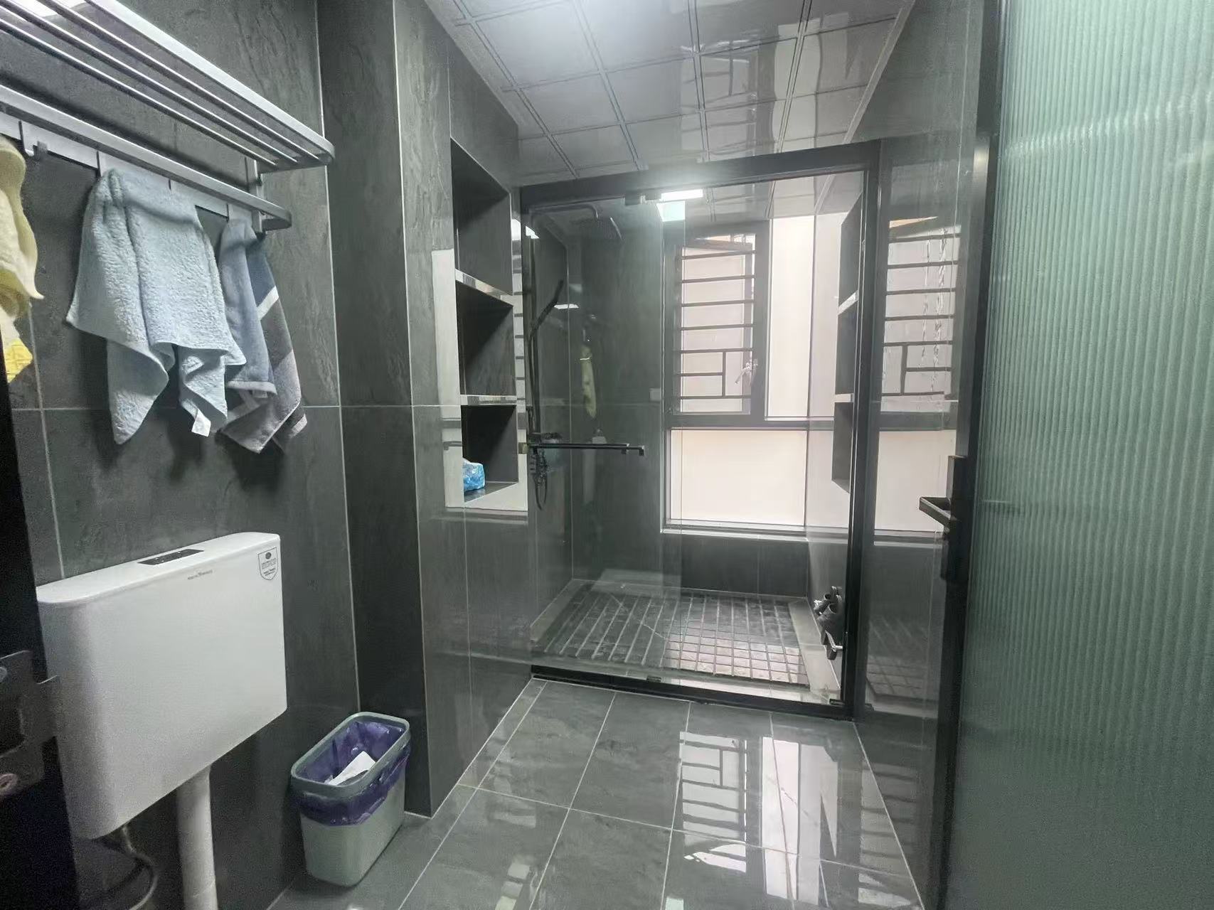 捡漏，绿地香格里拉，花园洋房，好楼层4楼，亏本出售，证满二