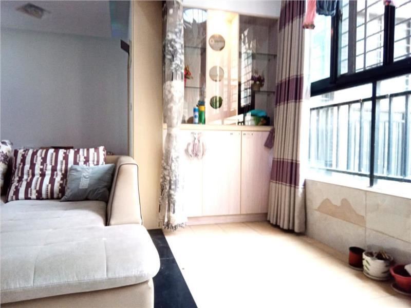 和合国际精装大三房实验四小两证齐全拎包入住按揭贷款