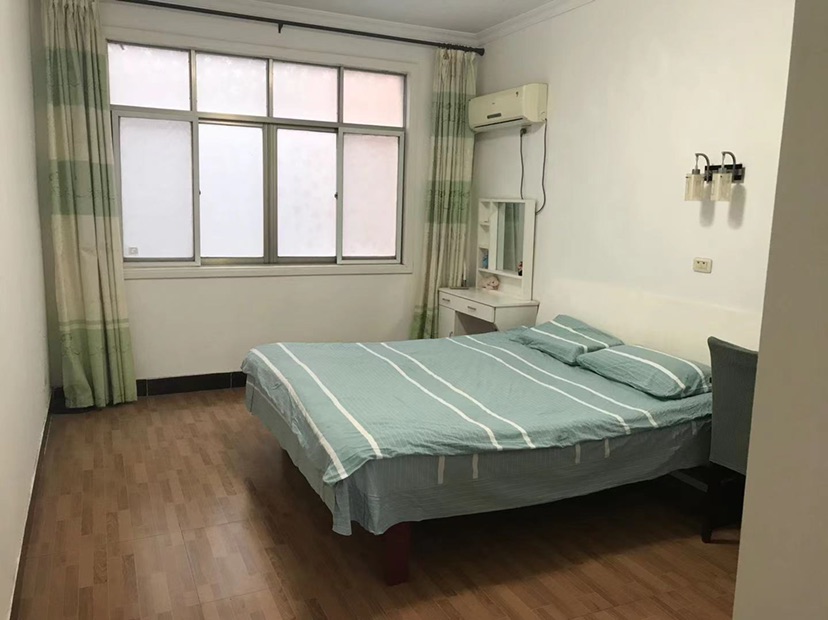 复州花园私房220平公4层，6室3卫，地段好，证满二，