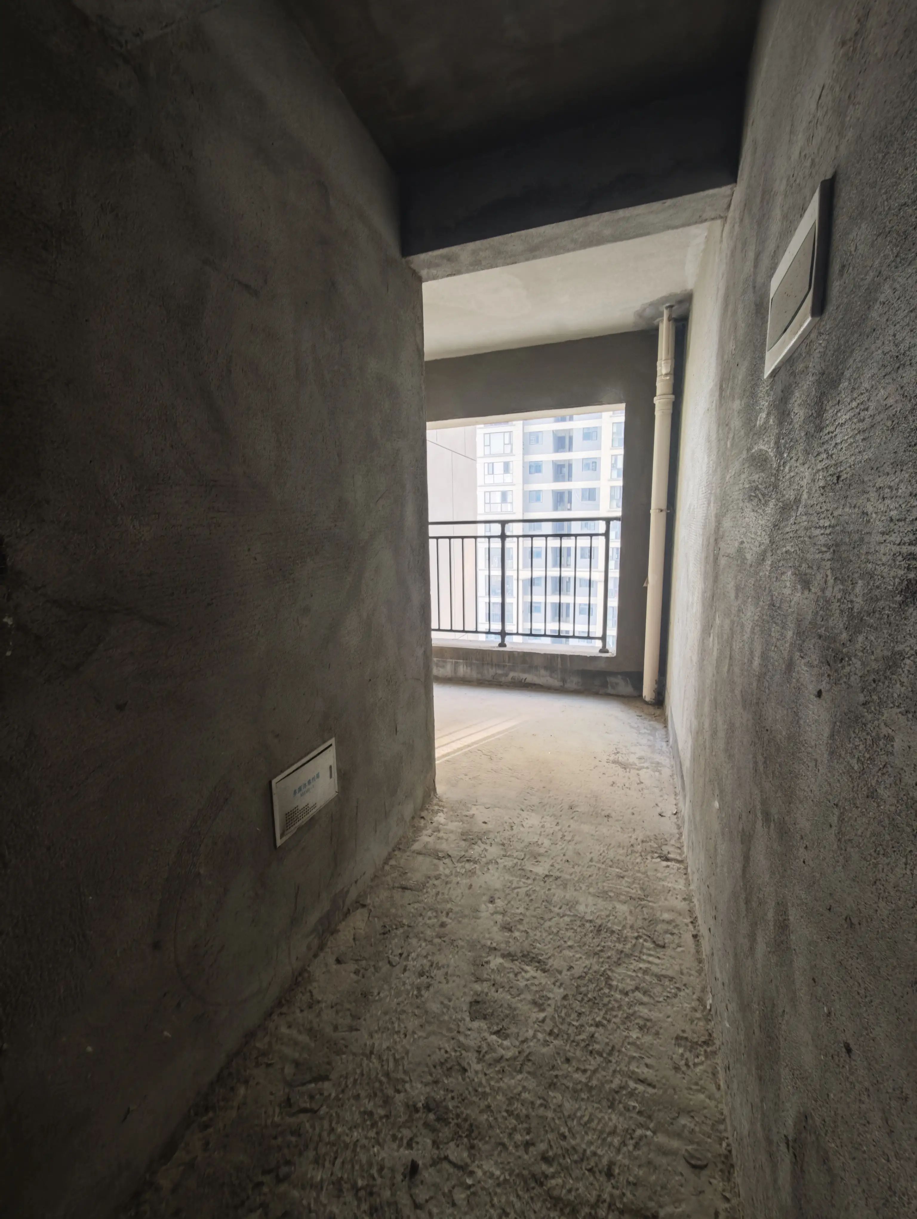 捡漏，比补贴完还便宜的房子，风和日丽，边户，单价4100，好楼层，证满二