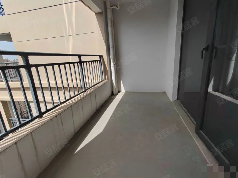 383，捡漏，满庭春七期。边户，单价不到3900，3房2卫双阳台，三开朝南