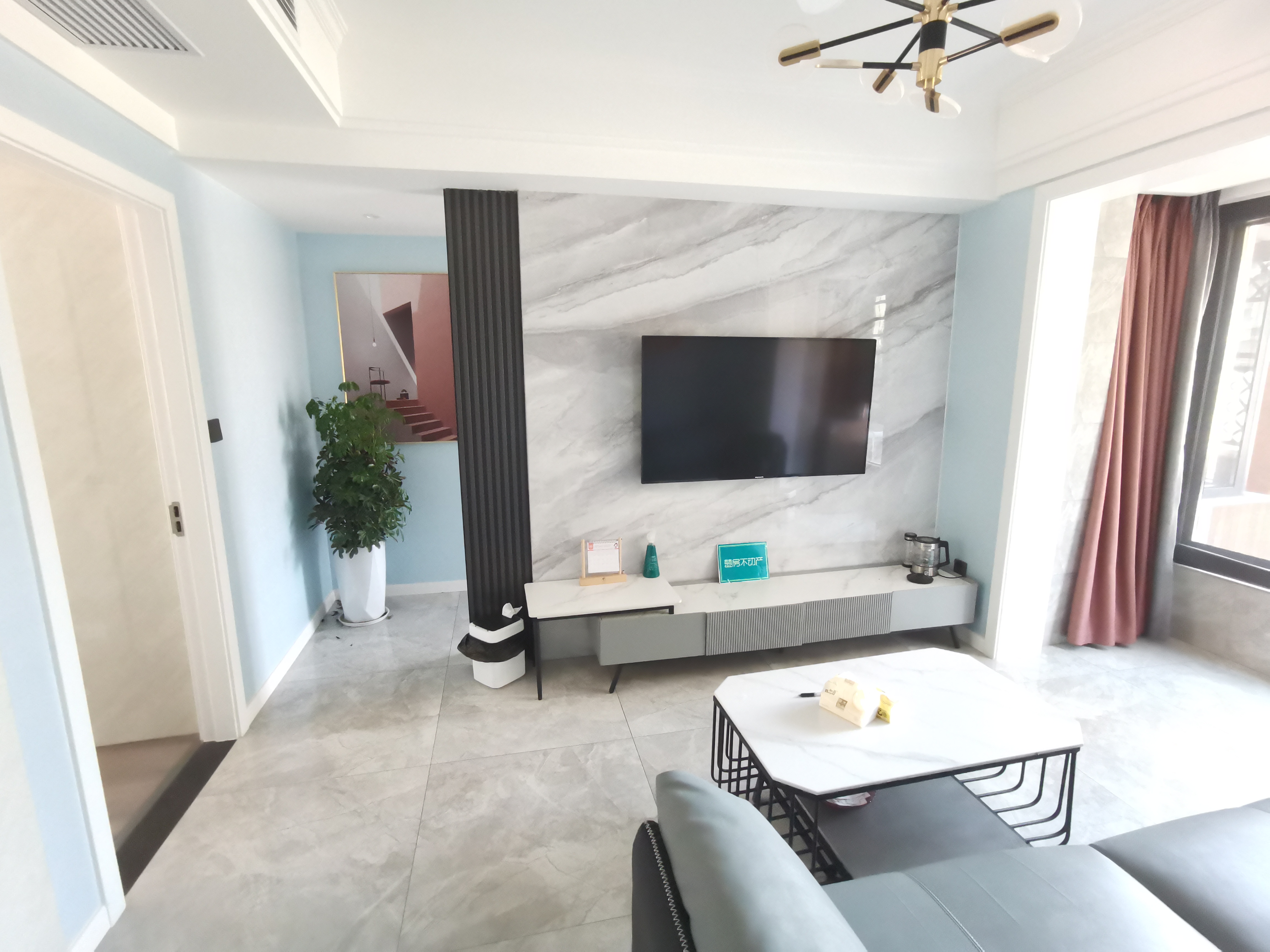 荣怀稀缺小户型，买的不是房子，是露台看房方便