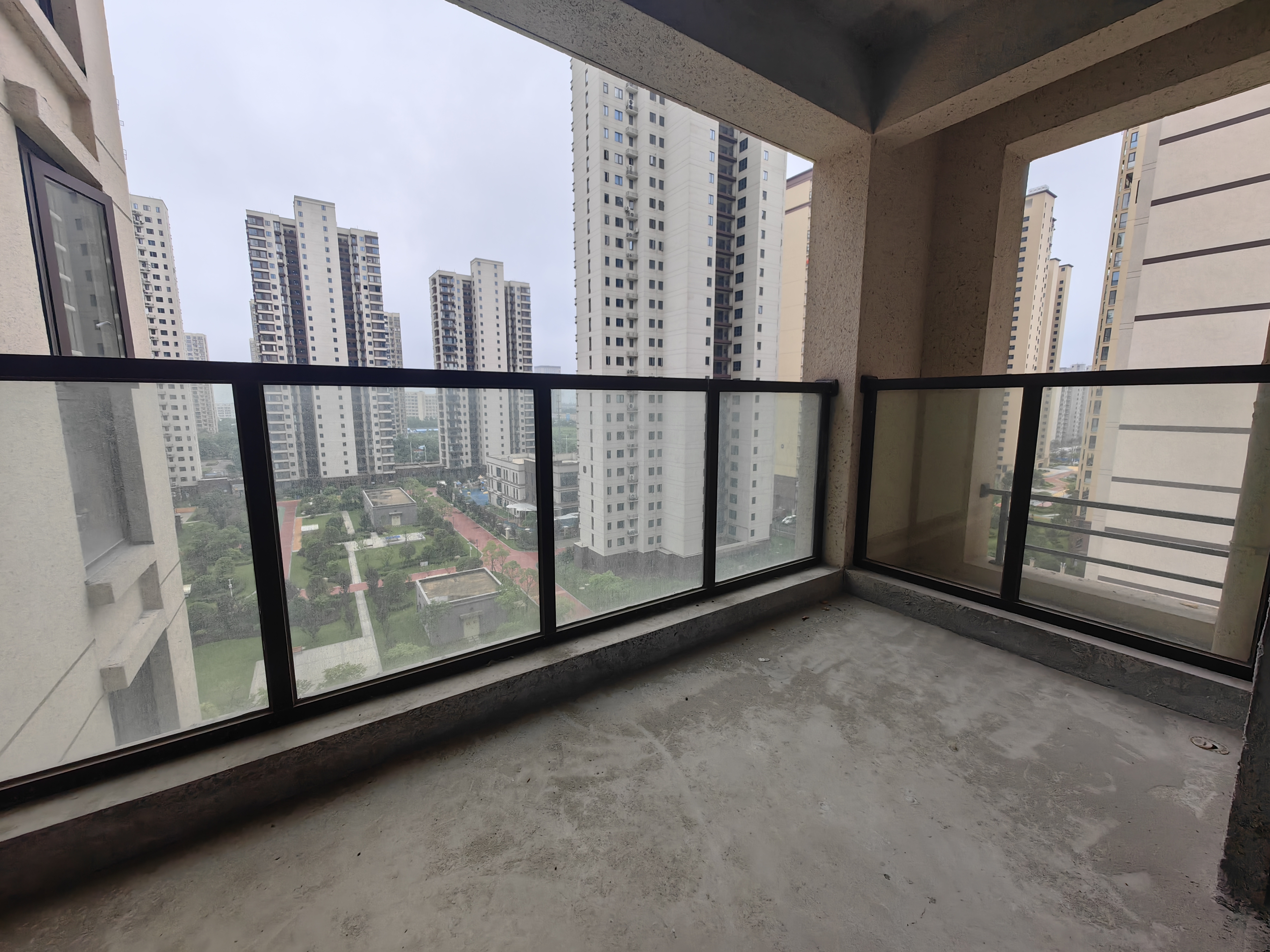 锦绣江山望府毛坯三房新小区人车分流低价出