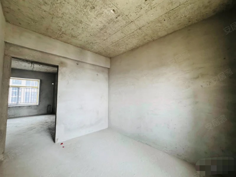 捡漏，城南，蓝天新城，单价4800，电梯好楼层，诚心出售