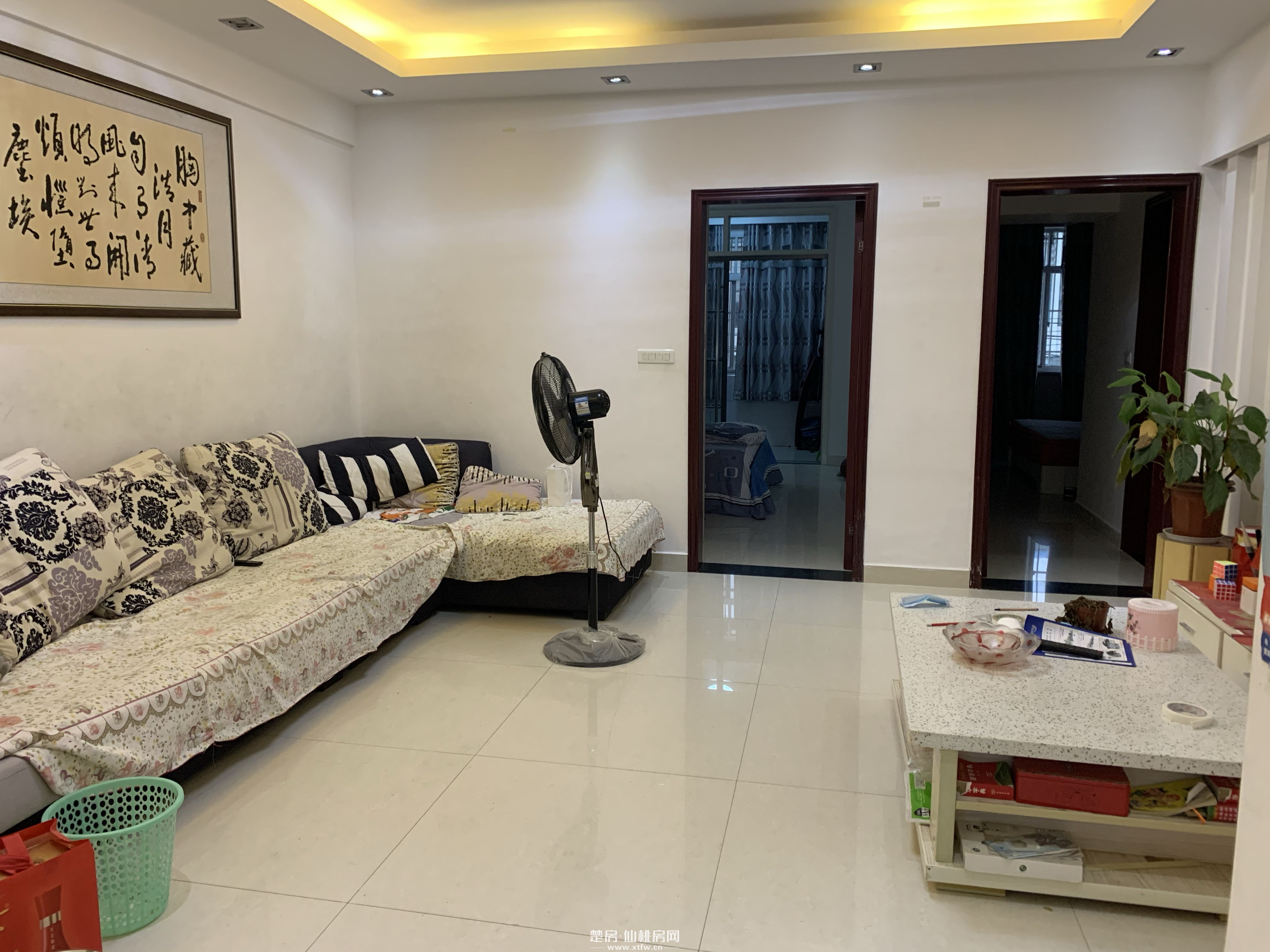 公交文明小区，有天然气，拎包就可入住