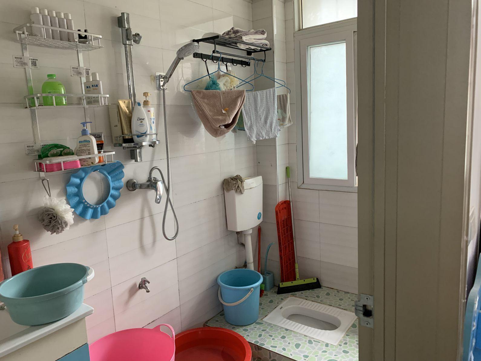 城市丽景旁，永乐小区，精装2房，33万，满五